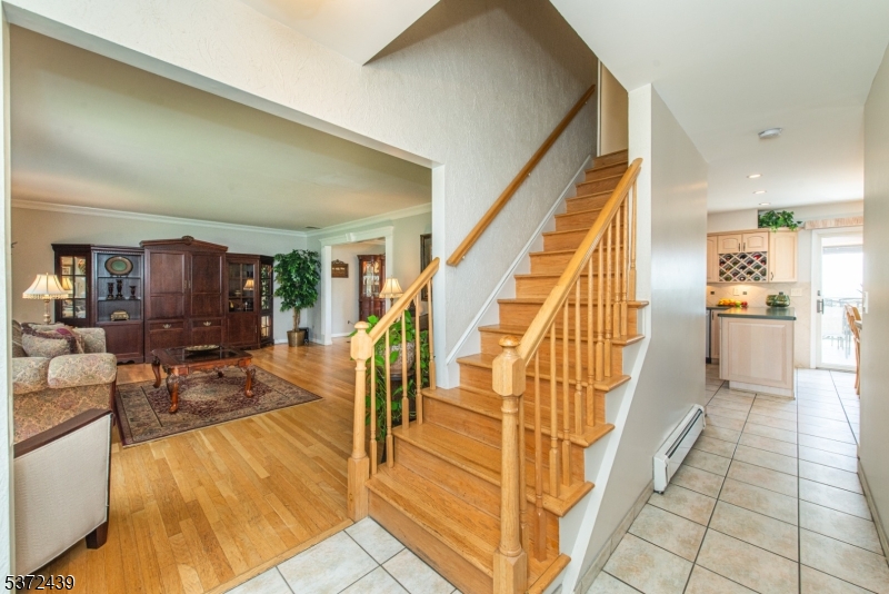 93 Mountain Heights Ave