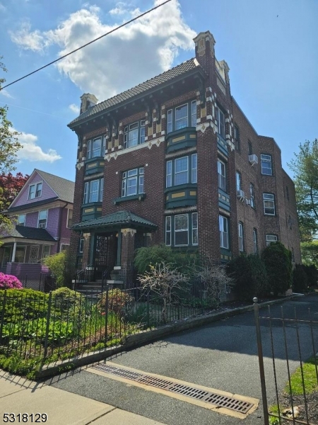 30 The Crescent 4