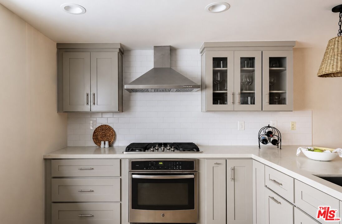 13209 Fiji Way Unit: F