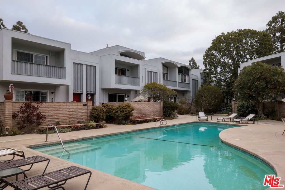 13209 Fiji Way Unit: F