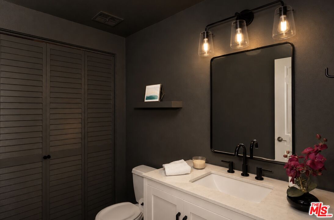 13209 Fiji Way Unit: F