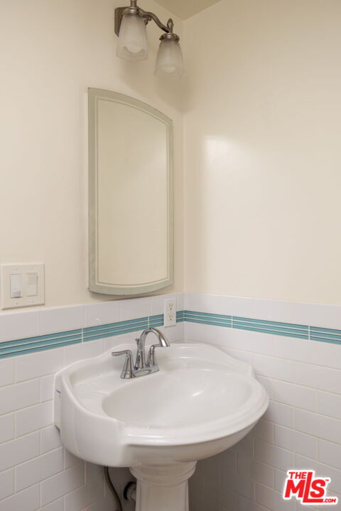 13209 Fiji Way Unit: F