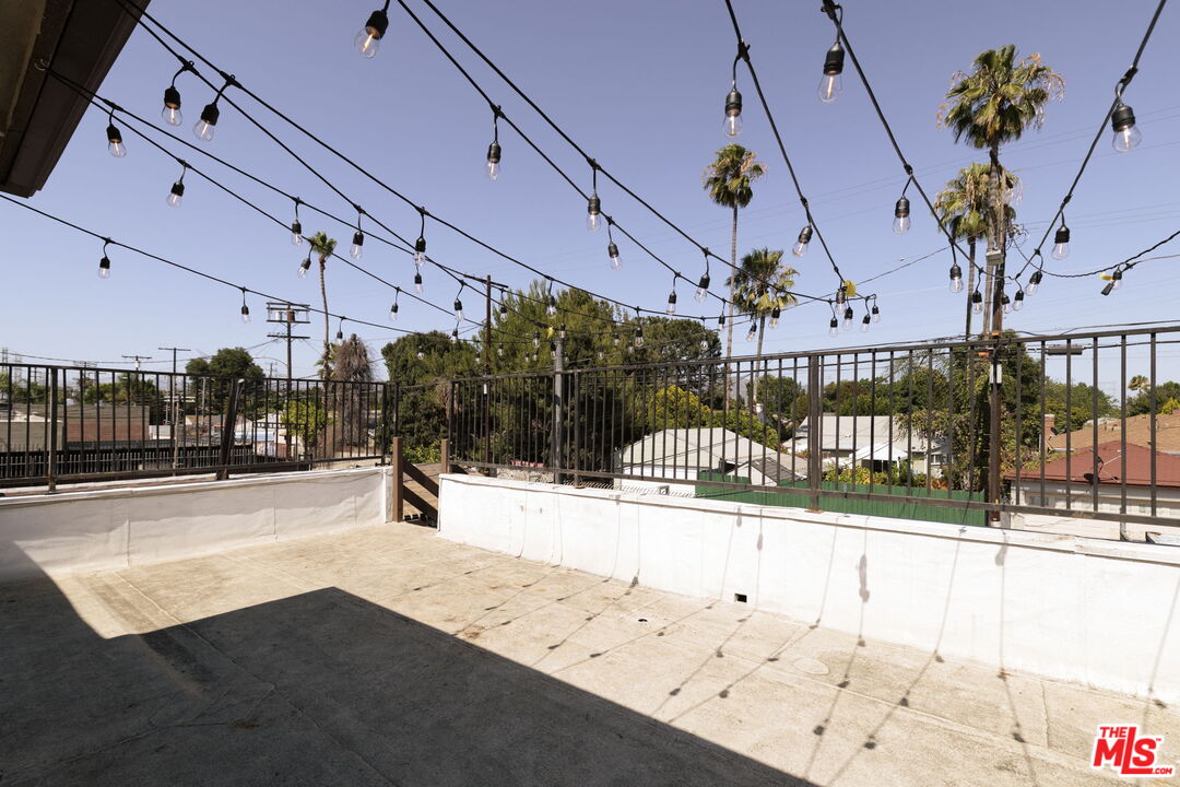 5514 Cahuenga Blvd