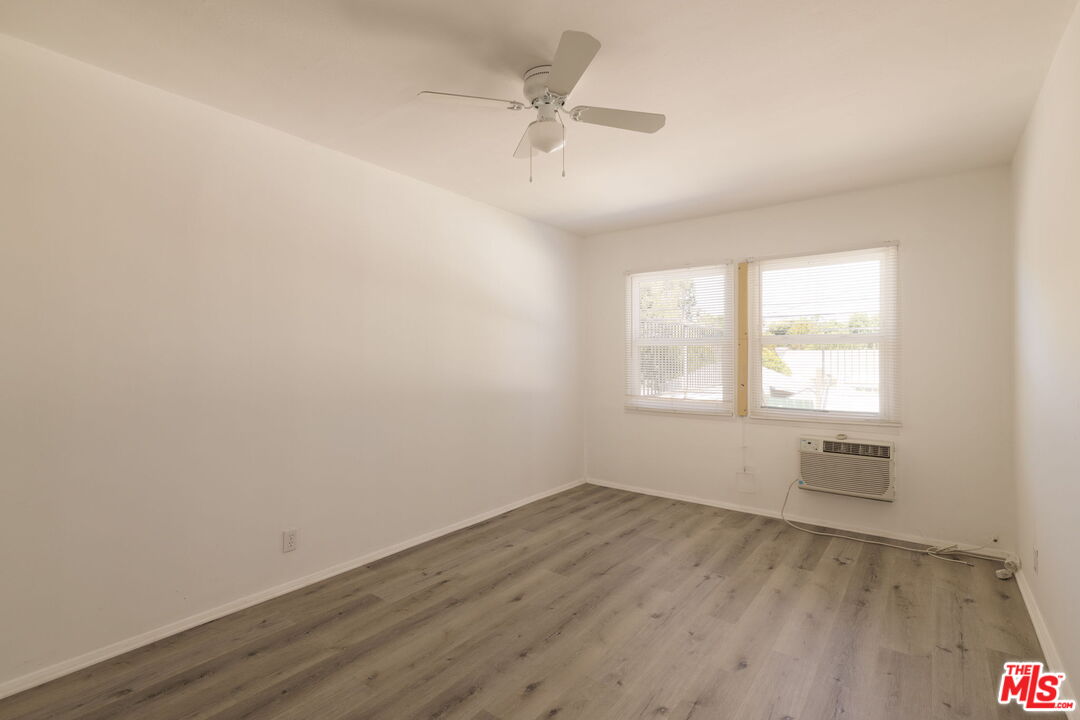 5514 Cahuenga Blvd
