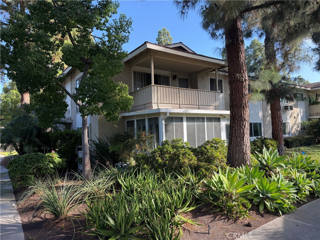 284 Avenida Carmel O