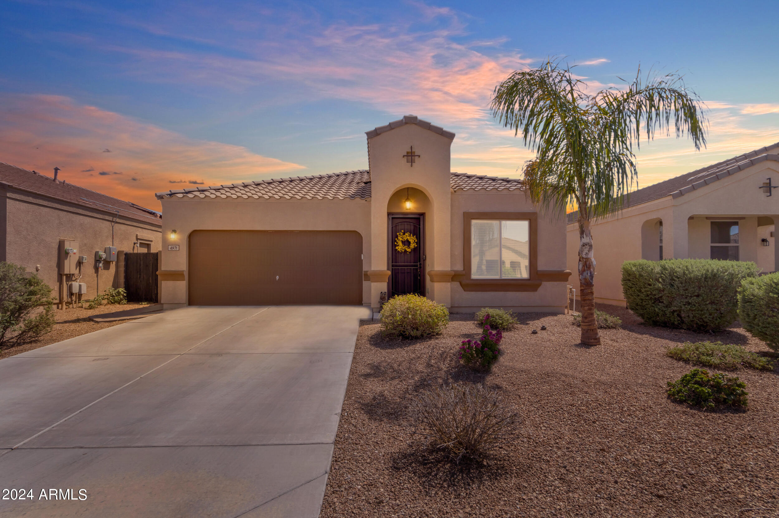 4971 E SUNSTONE Drive