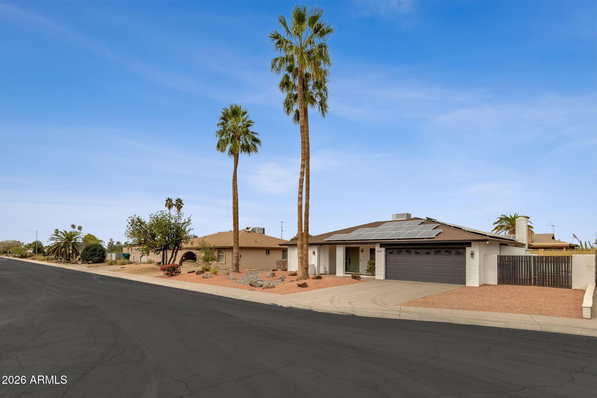 4310 W DAHLIA Drive