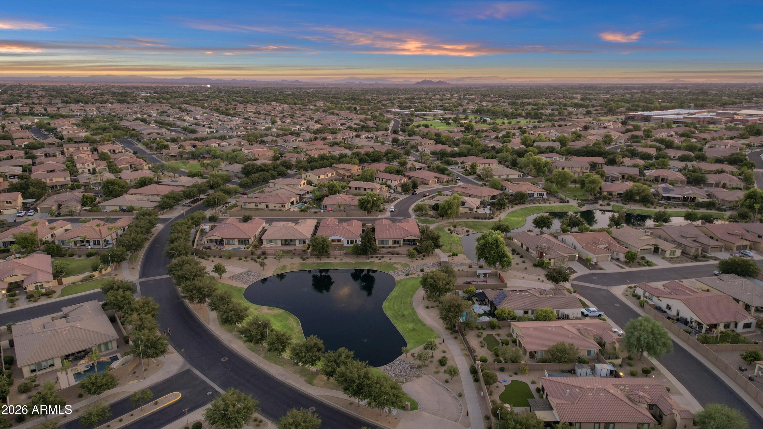 3994 E GRAND CANYON Place