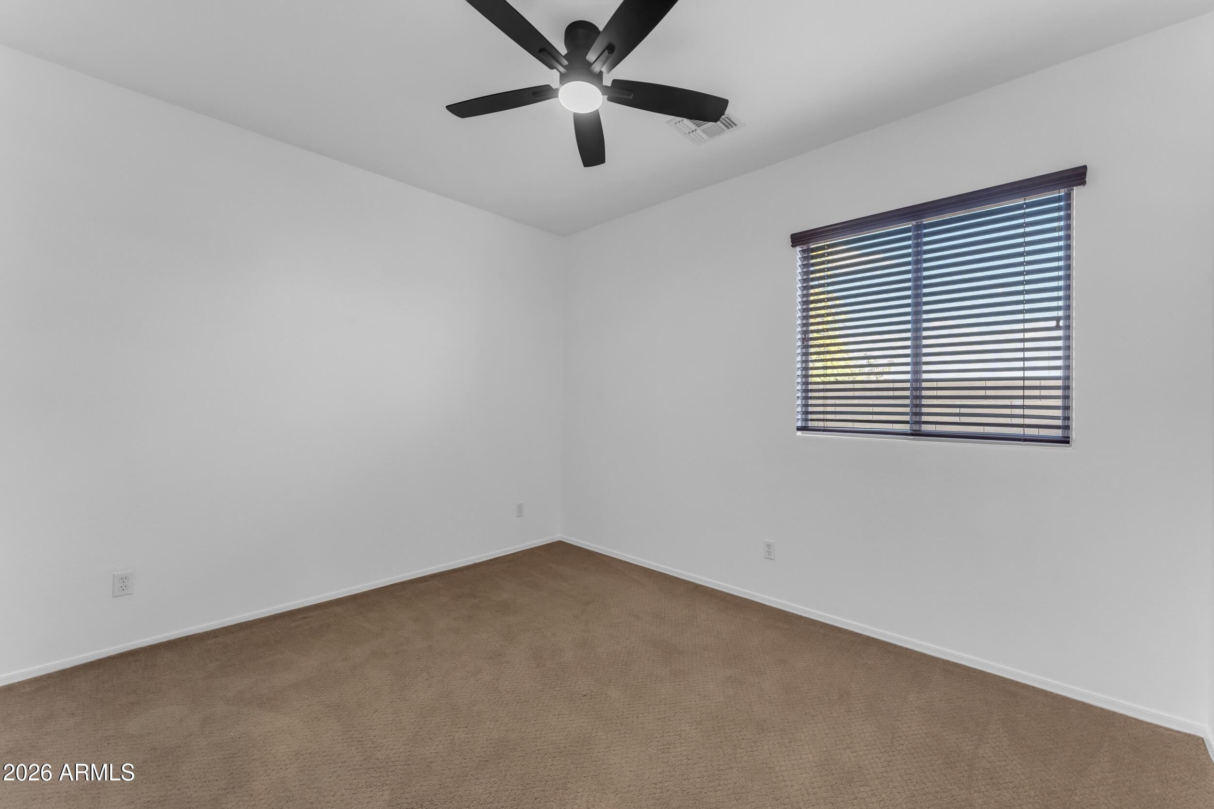 3994 E GRAND CANYON Place