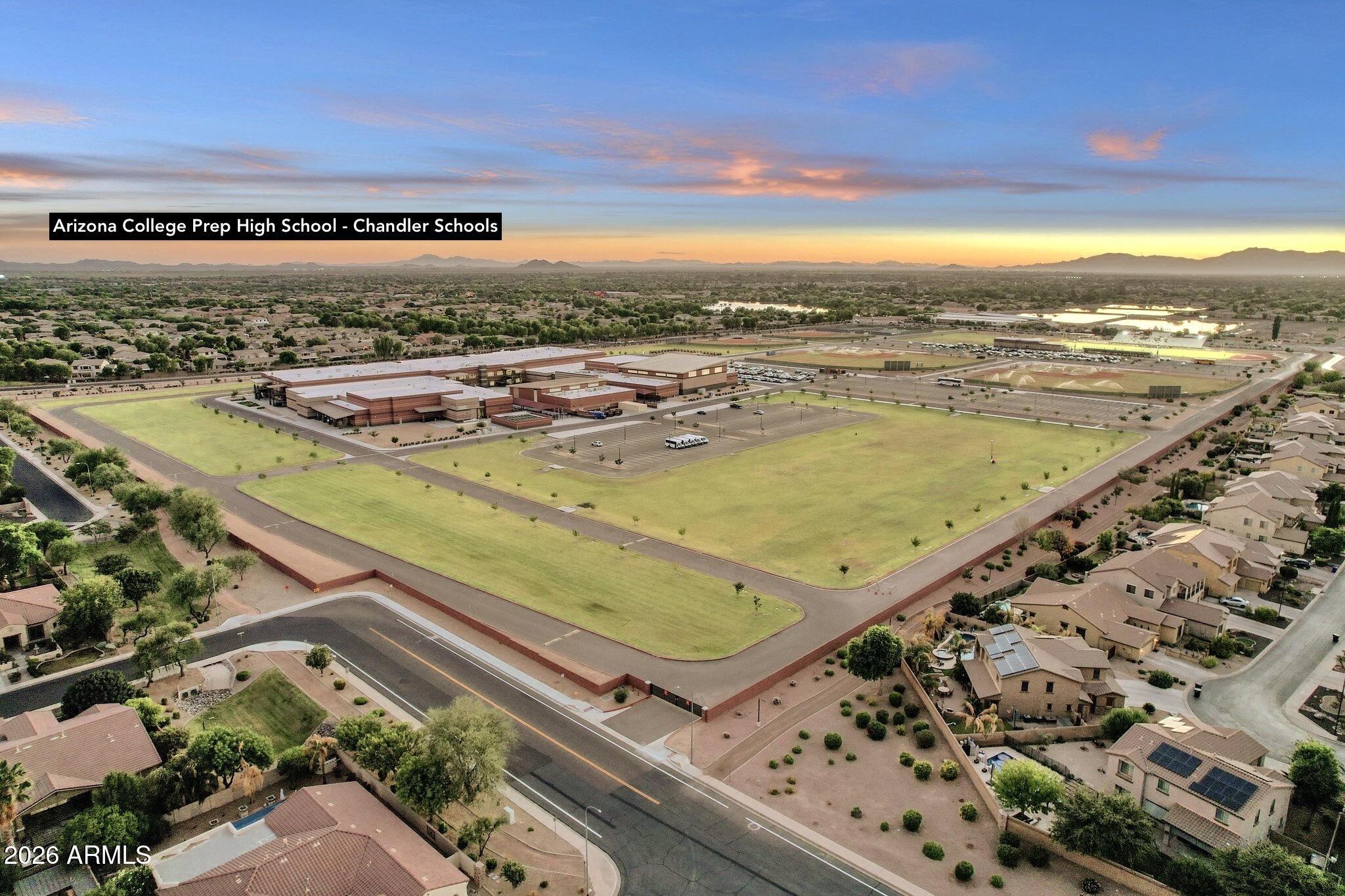 3994 E GRAND CANYON Place