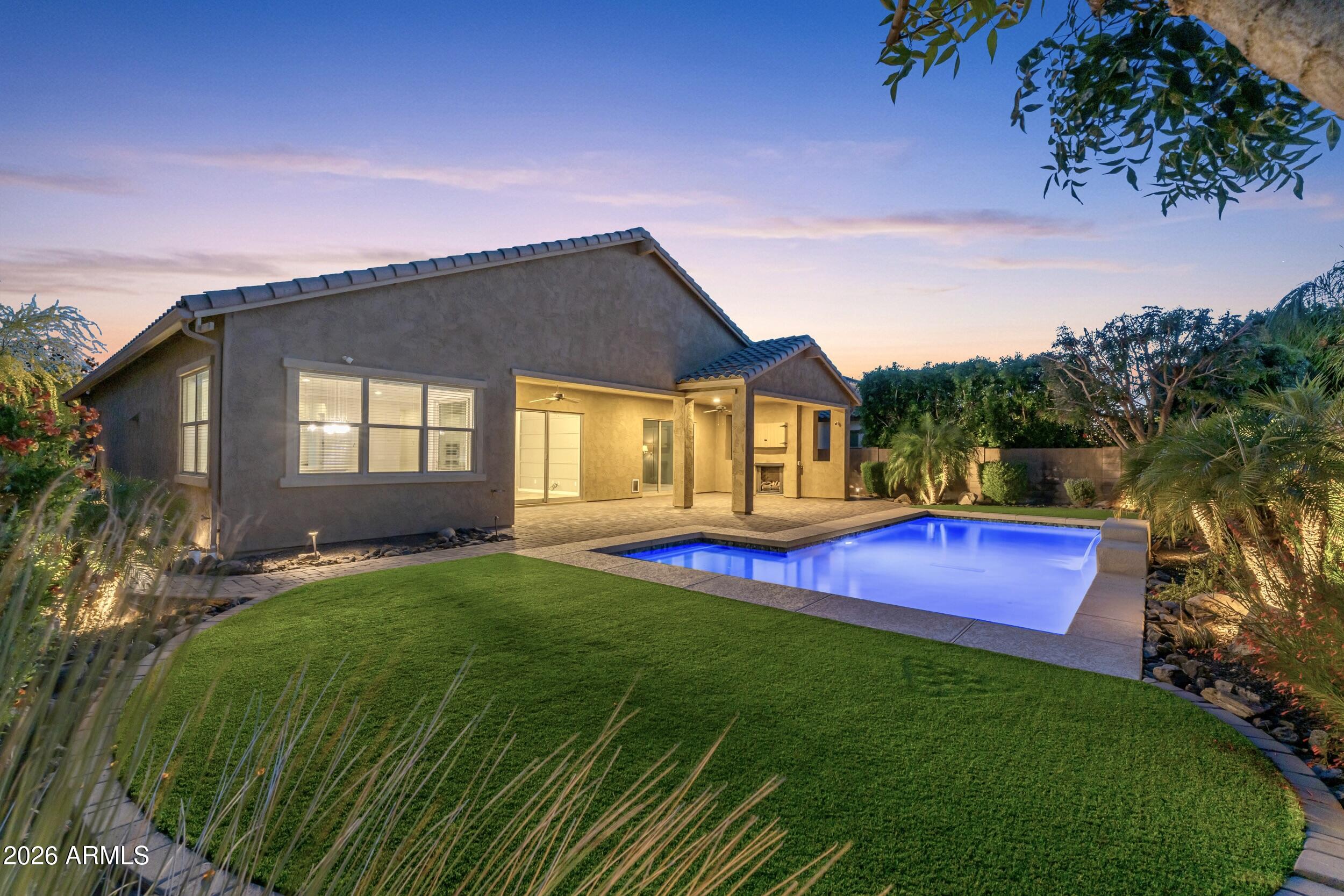 3926 E CASSIA Lane