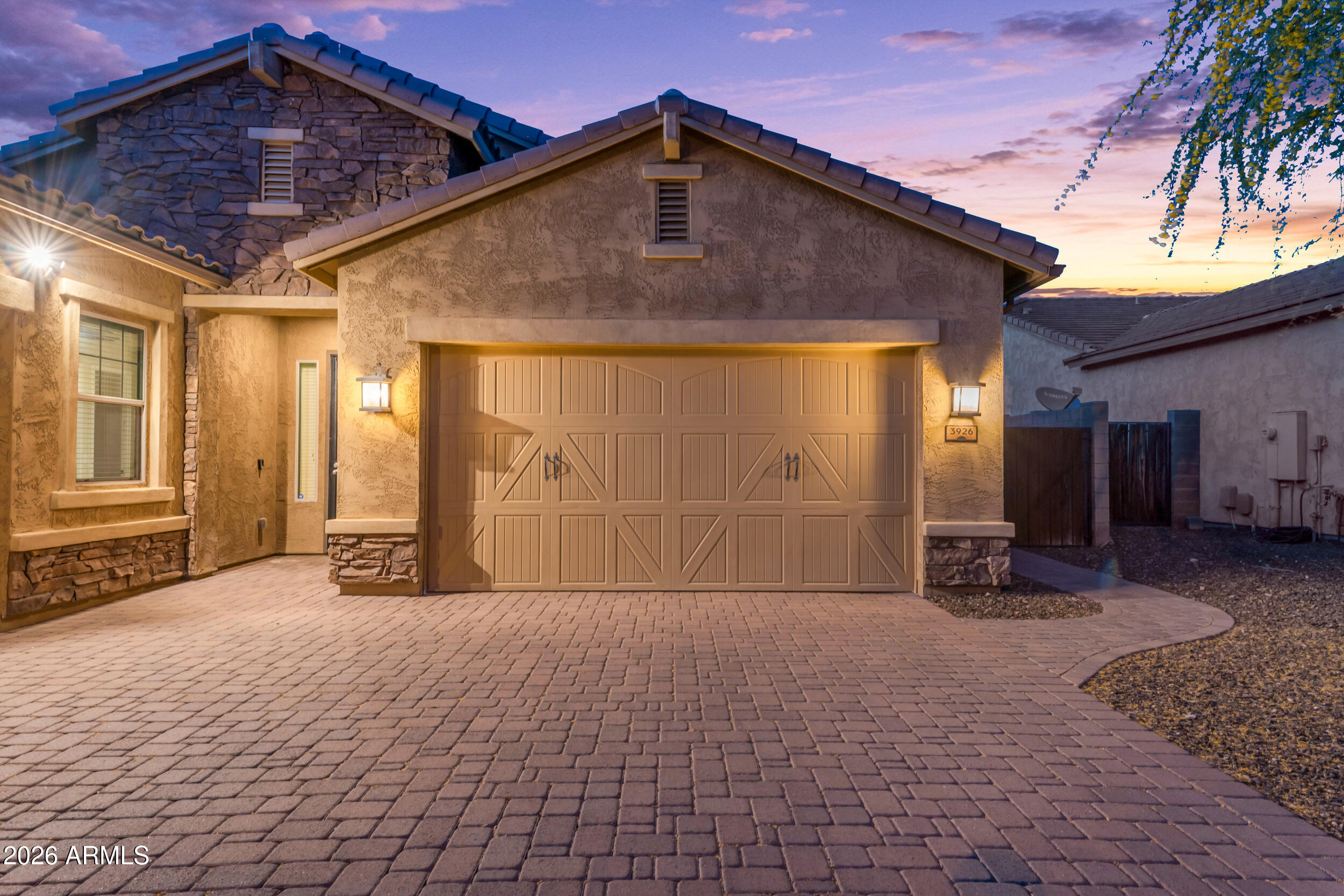 3926 E CASSIA Lane