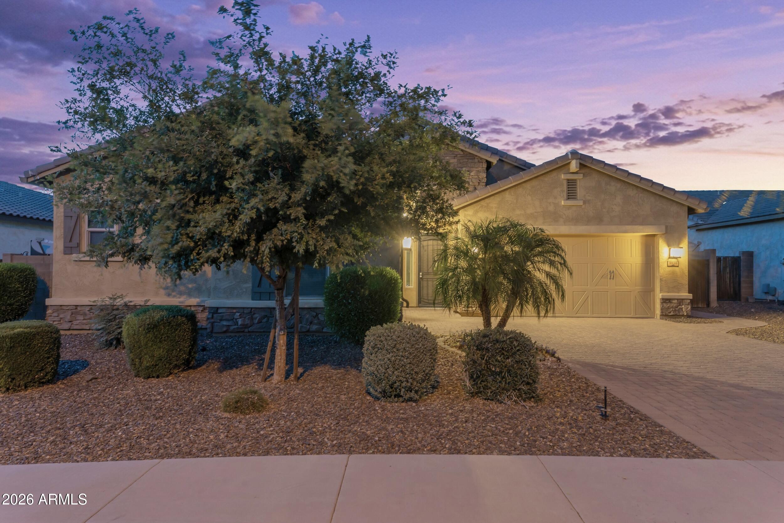 3926 E CASSIA Lane