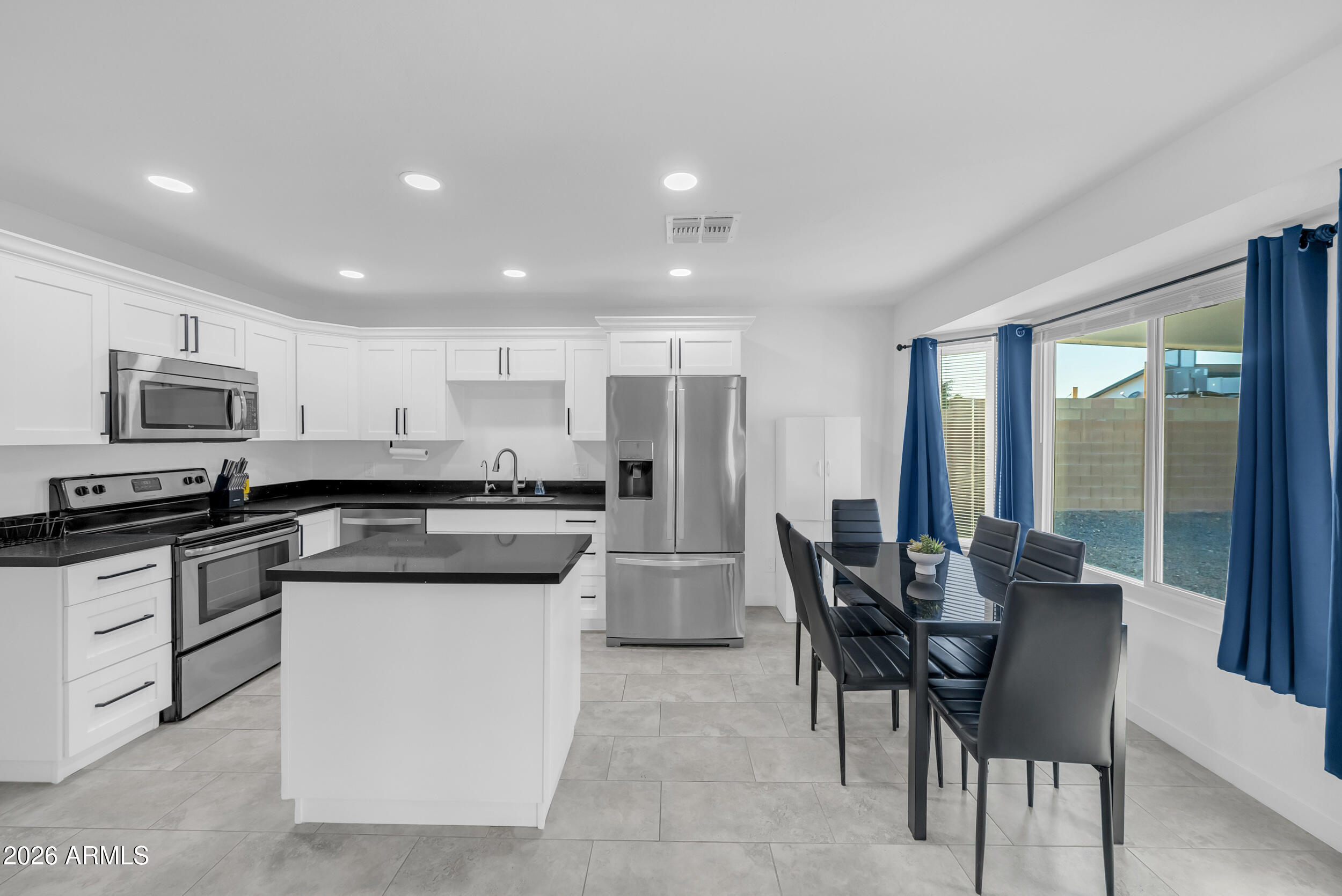 2412 E DOLPHIN Avenue