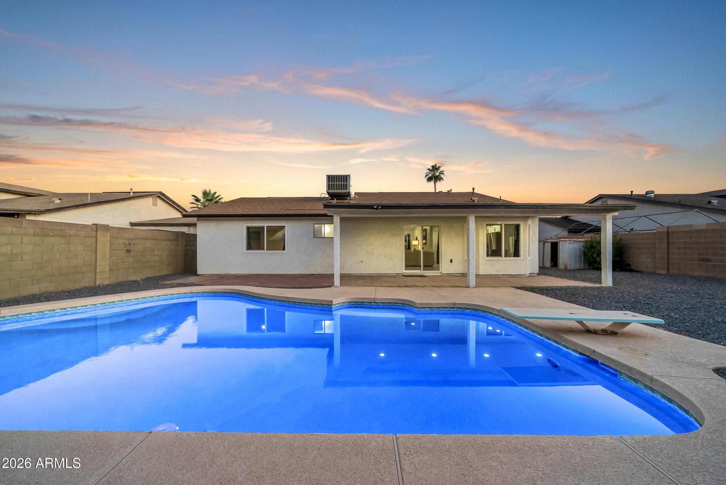 2412 E DOLPHIN Avenue