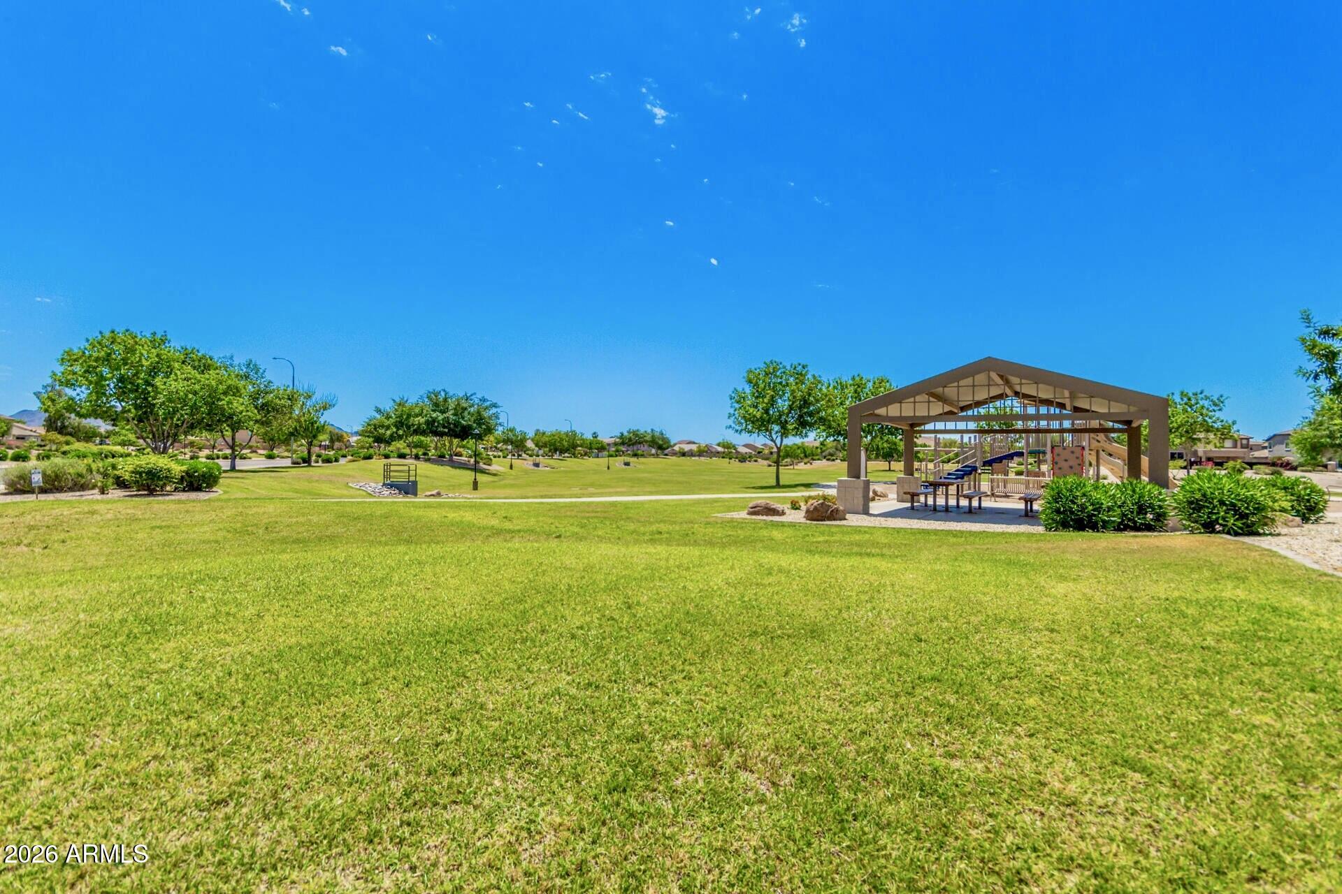 2274 E PEACH TREE Drive