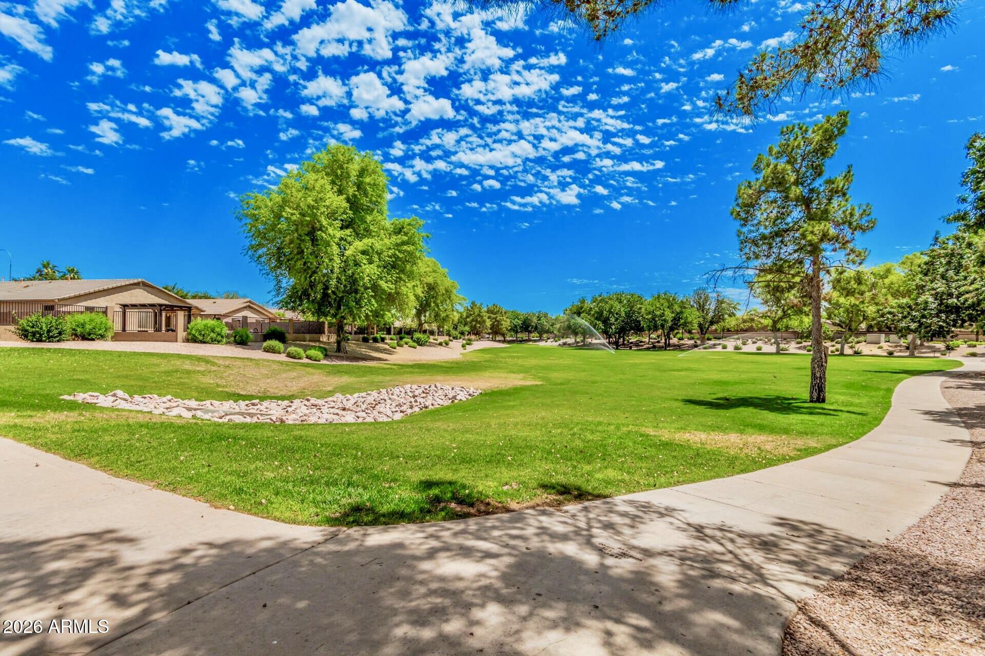 2274 E PEACH TREE Drive