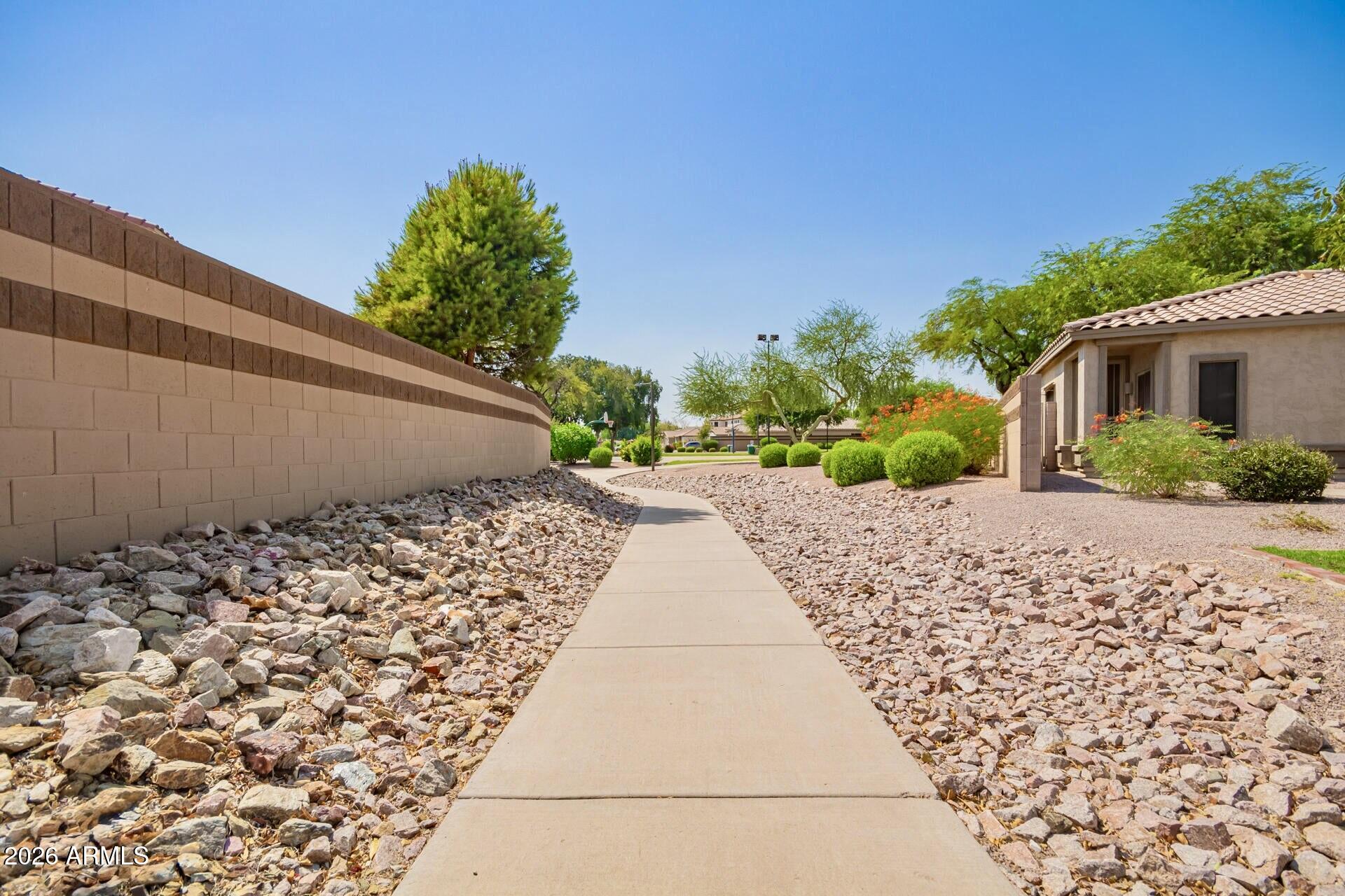 2274 E PEACH TREE Drive