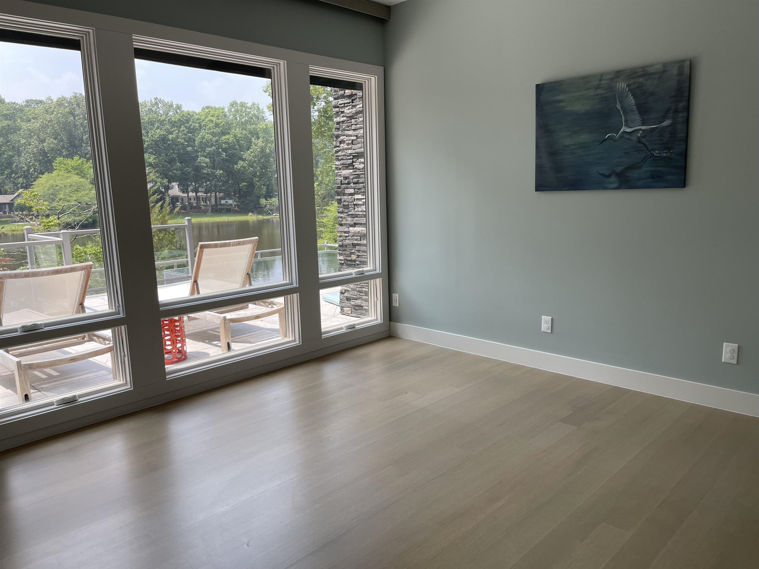 1909 S Lakeshore Drive