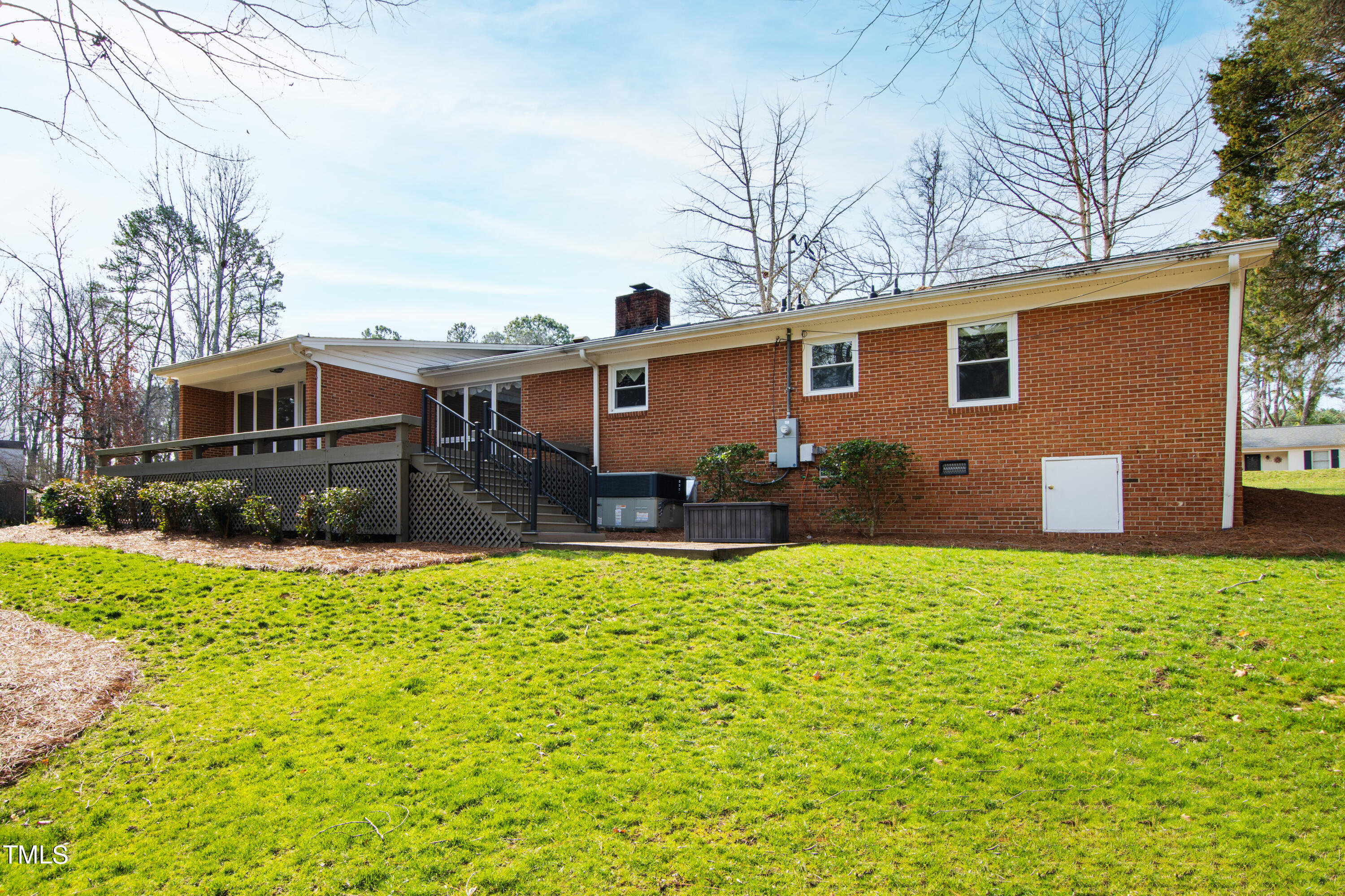 3329 Rolling Hill Road