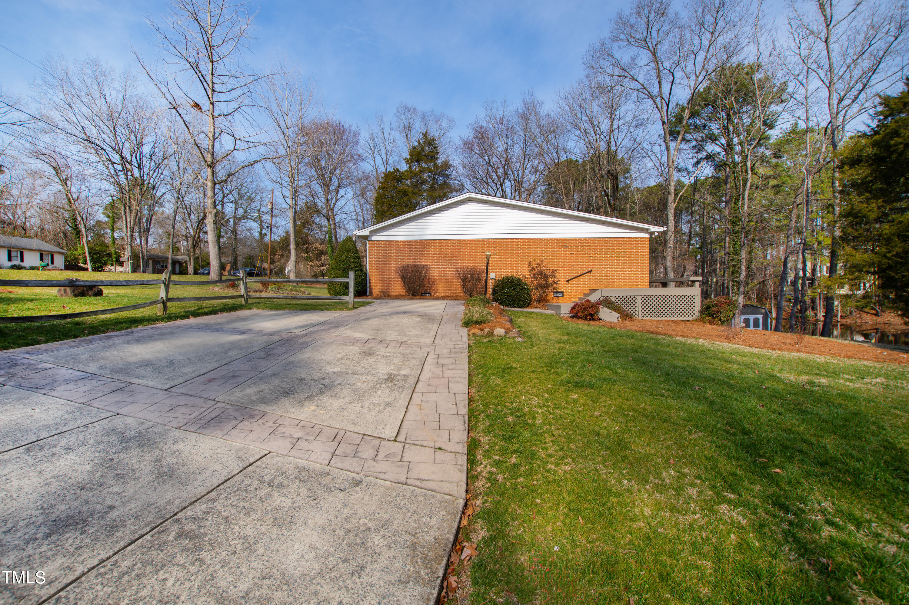 3329 Rolling Hill Road