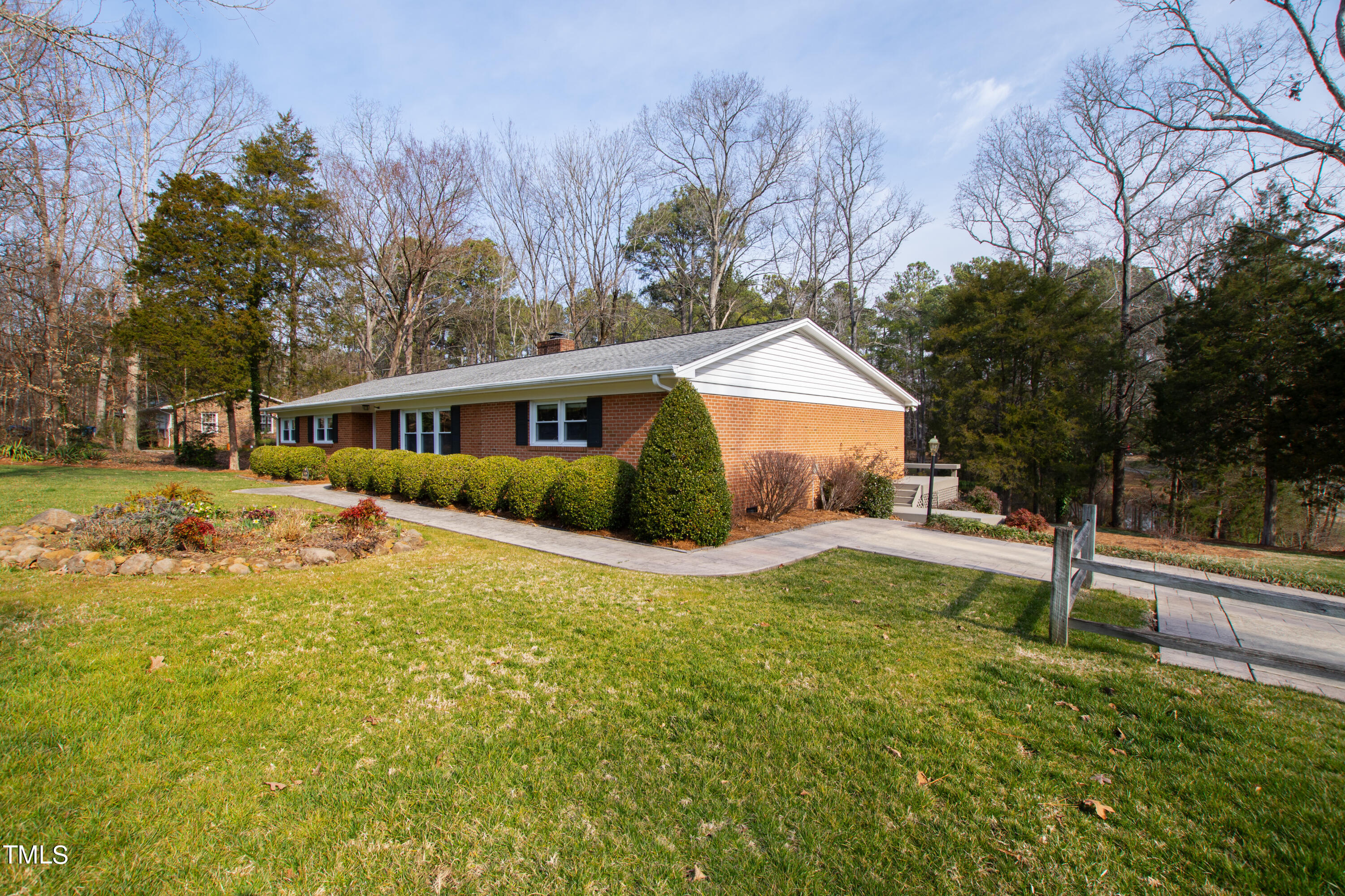 3329 Rolling Hill Road
