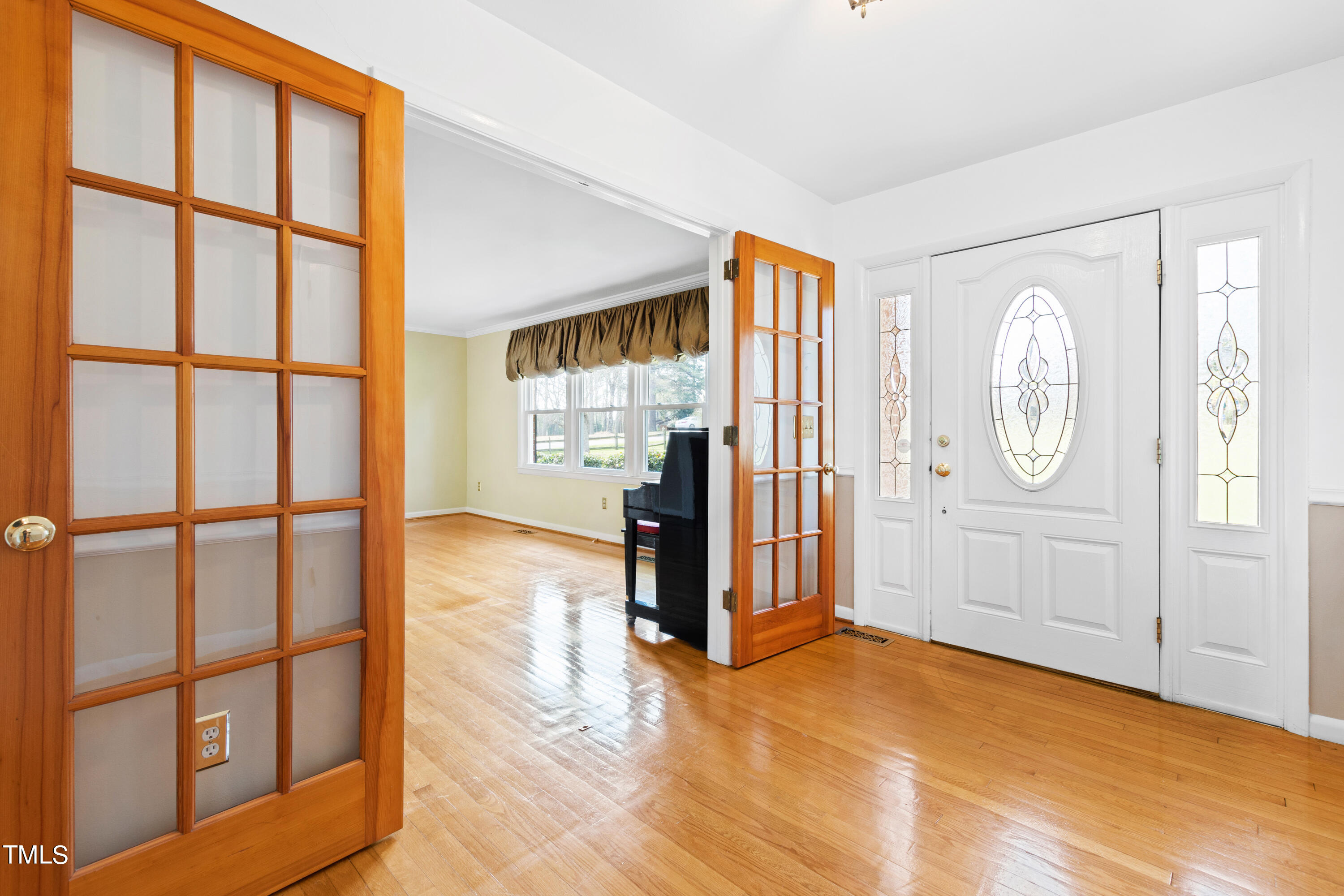 3329 Rolling Hill Road