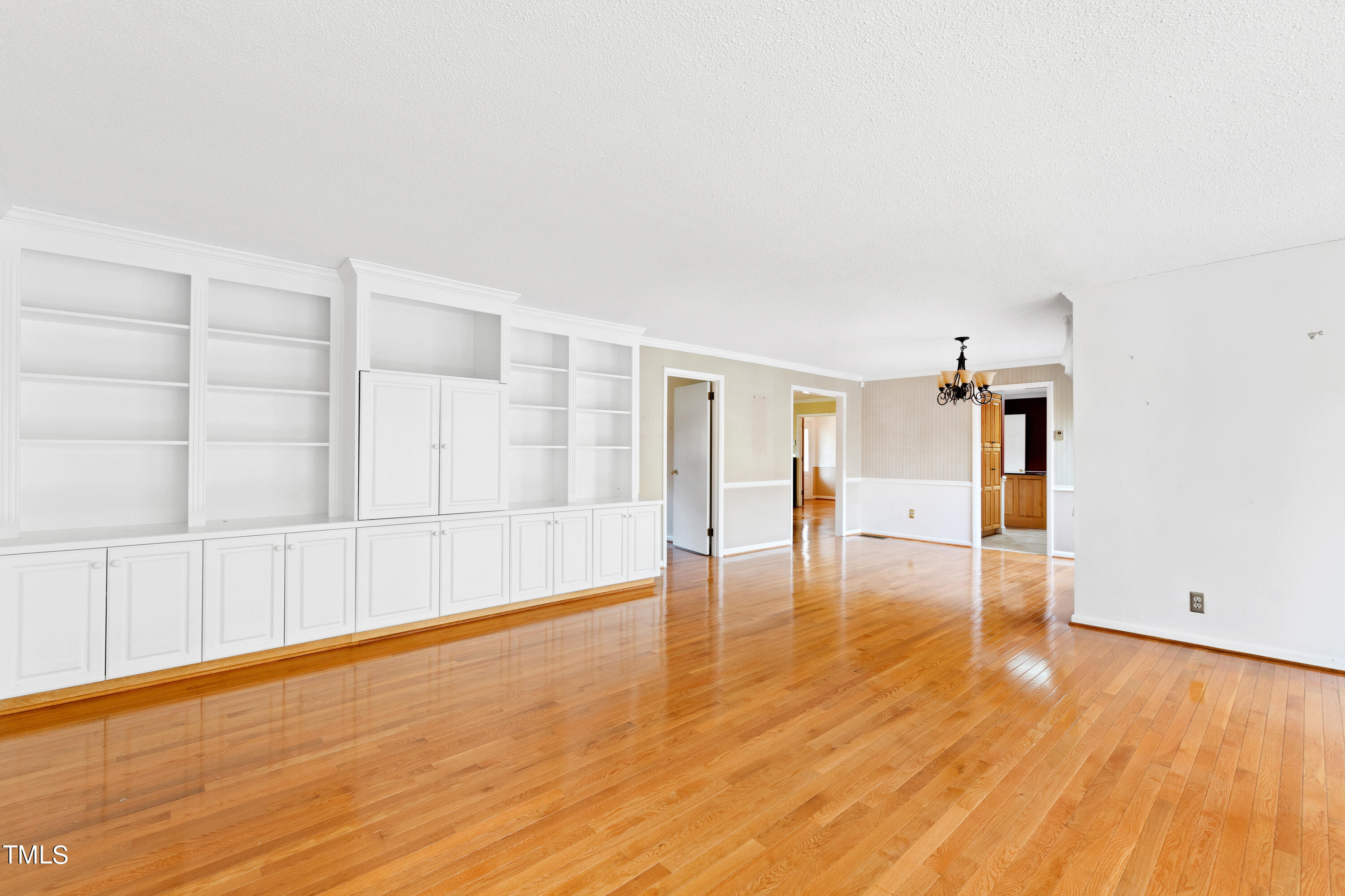 3329 Rolling Hill Road