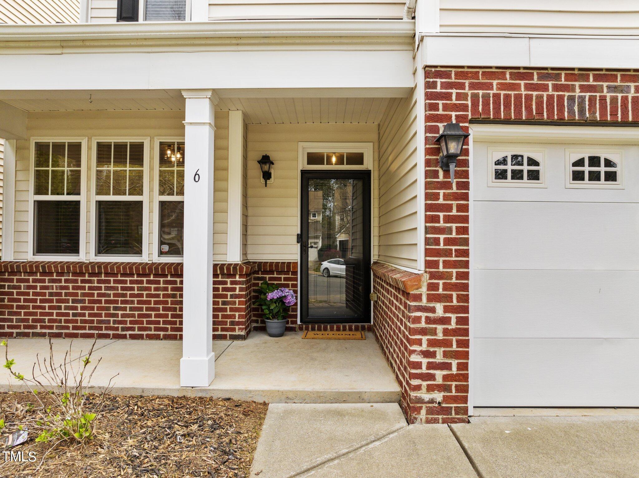 6 Gardenview Place