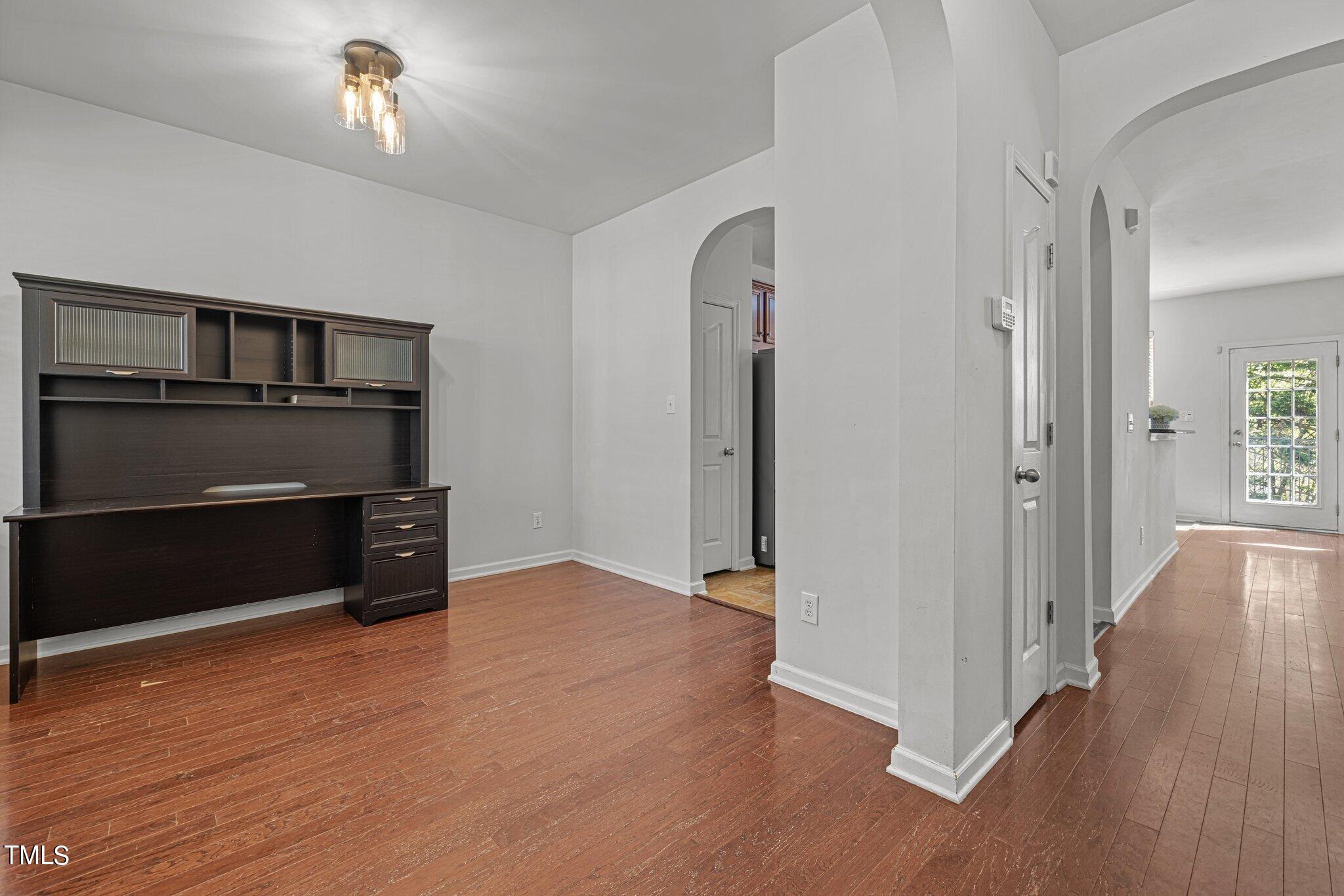 6 Gardenview Place