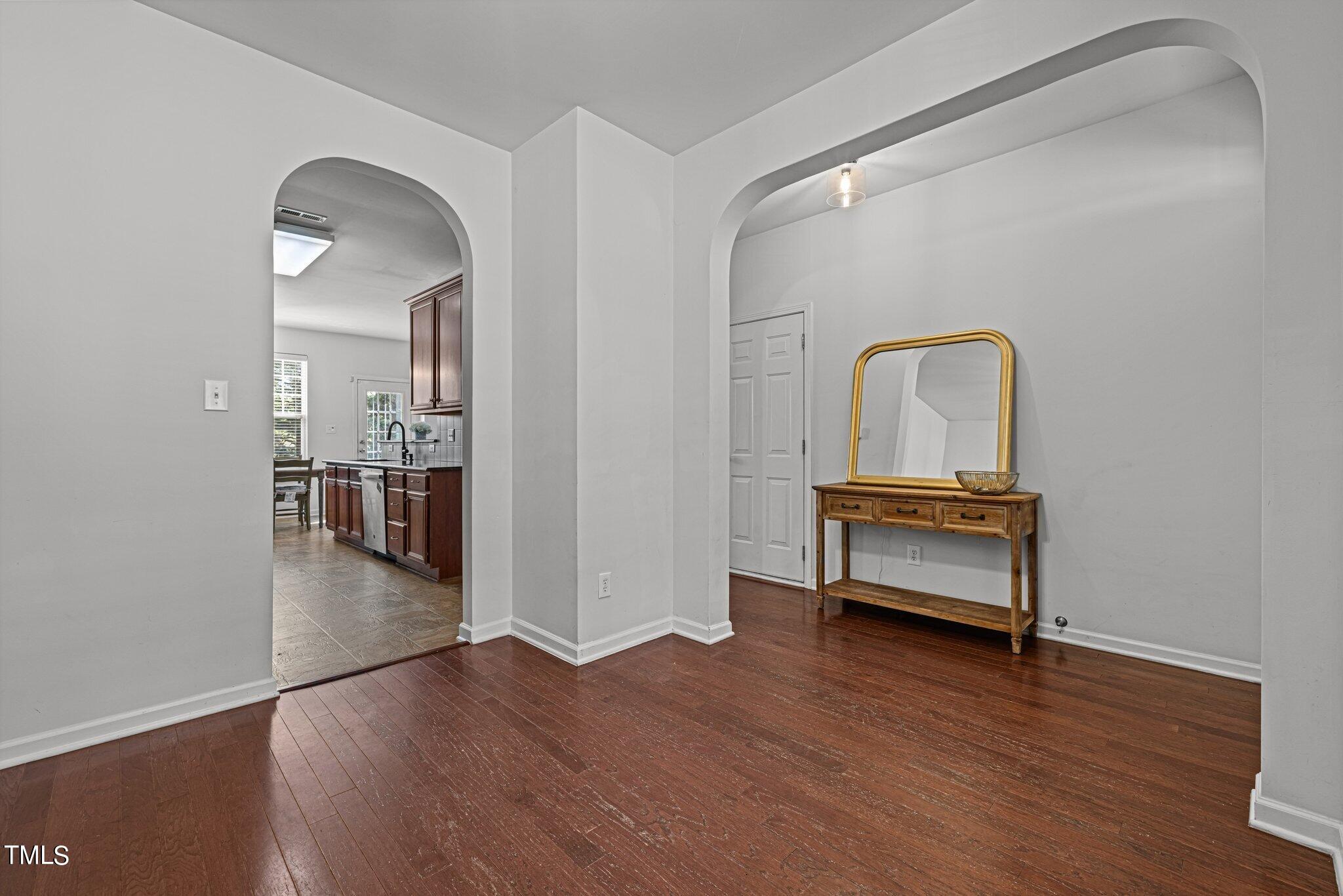 6 Gardenview Place
