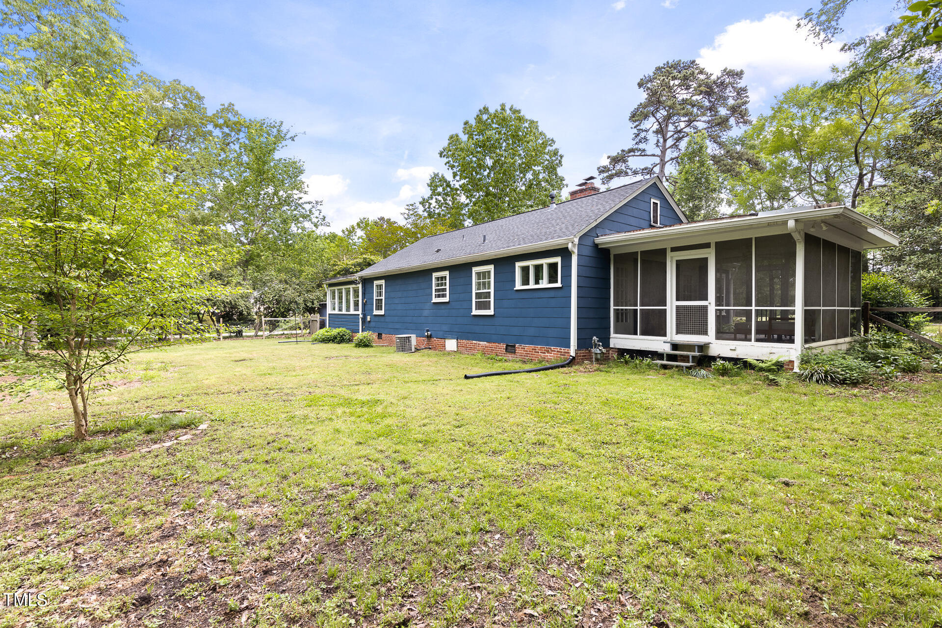 9 Rogerson Drive