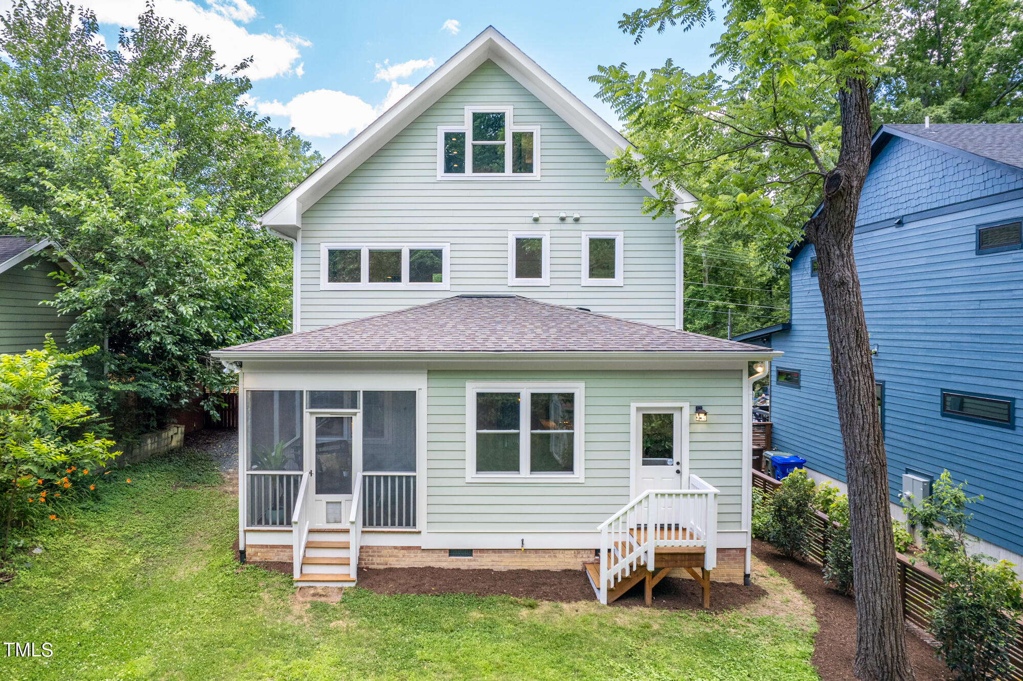 206 Dacian Avenue