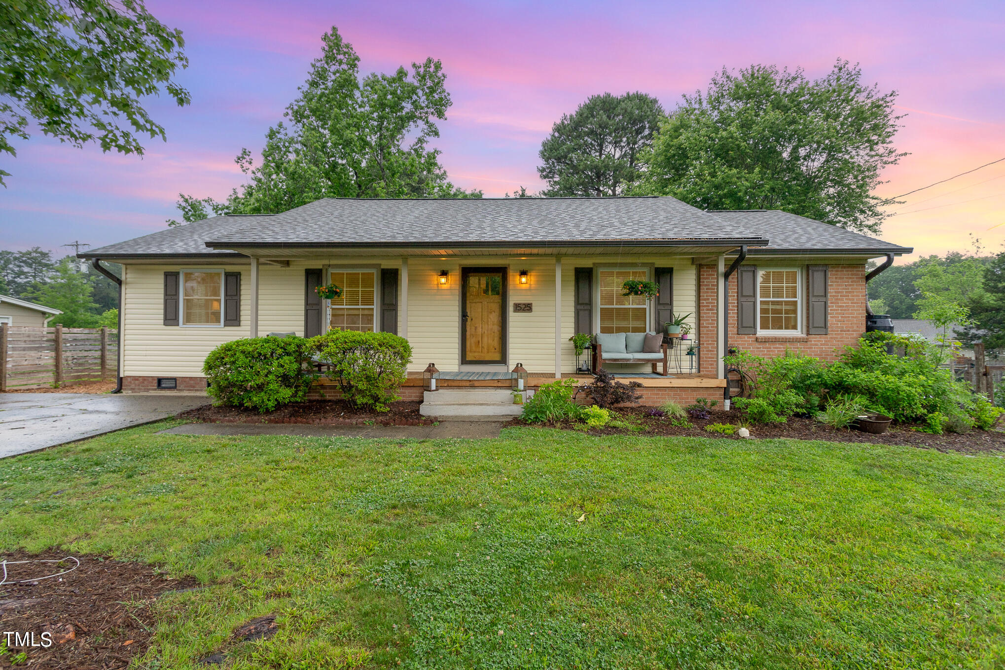 1525 Clermont Road