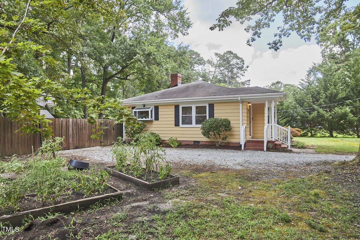 418 W Maynard Avenue