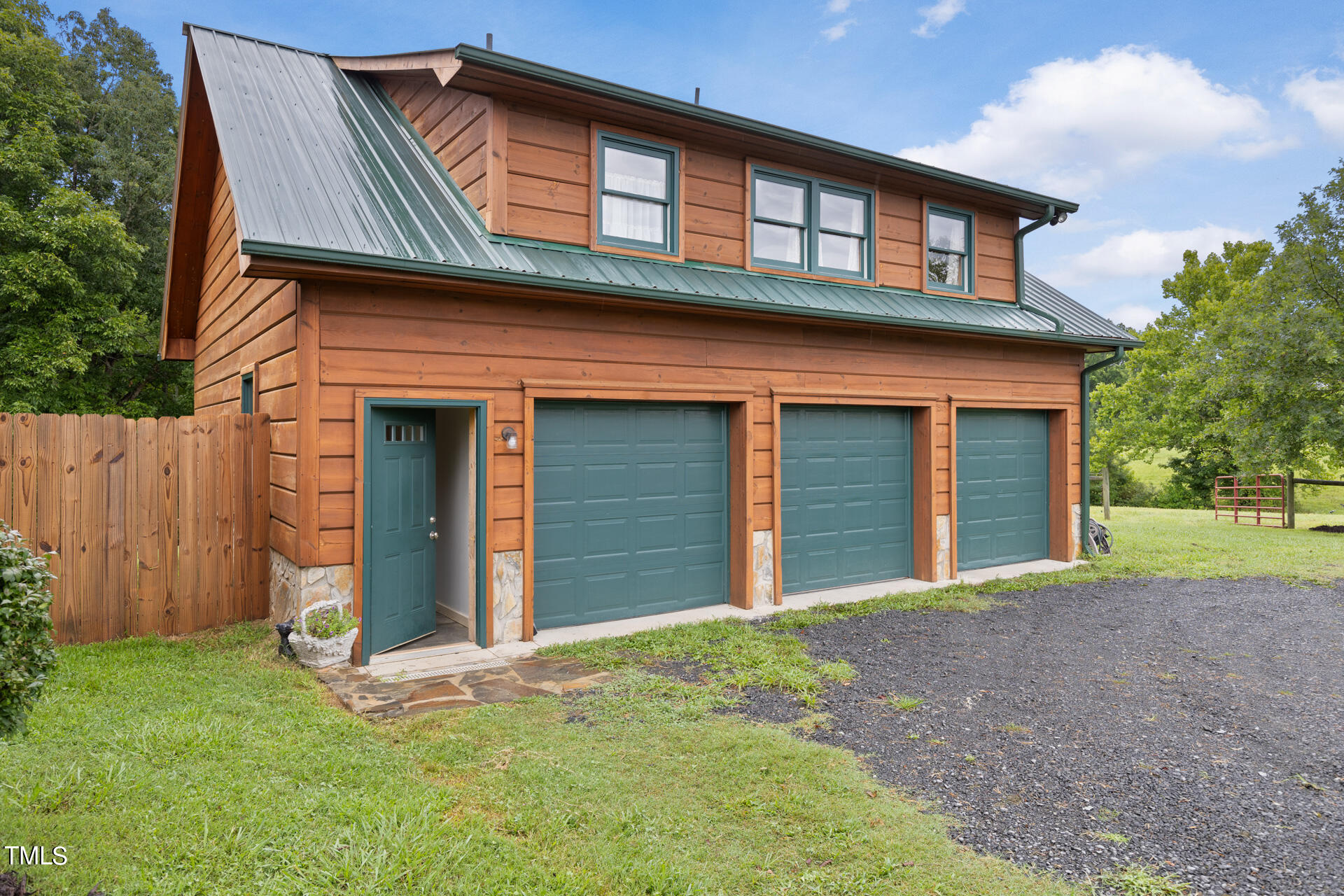 4676 Uzzle Road