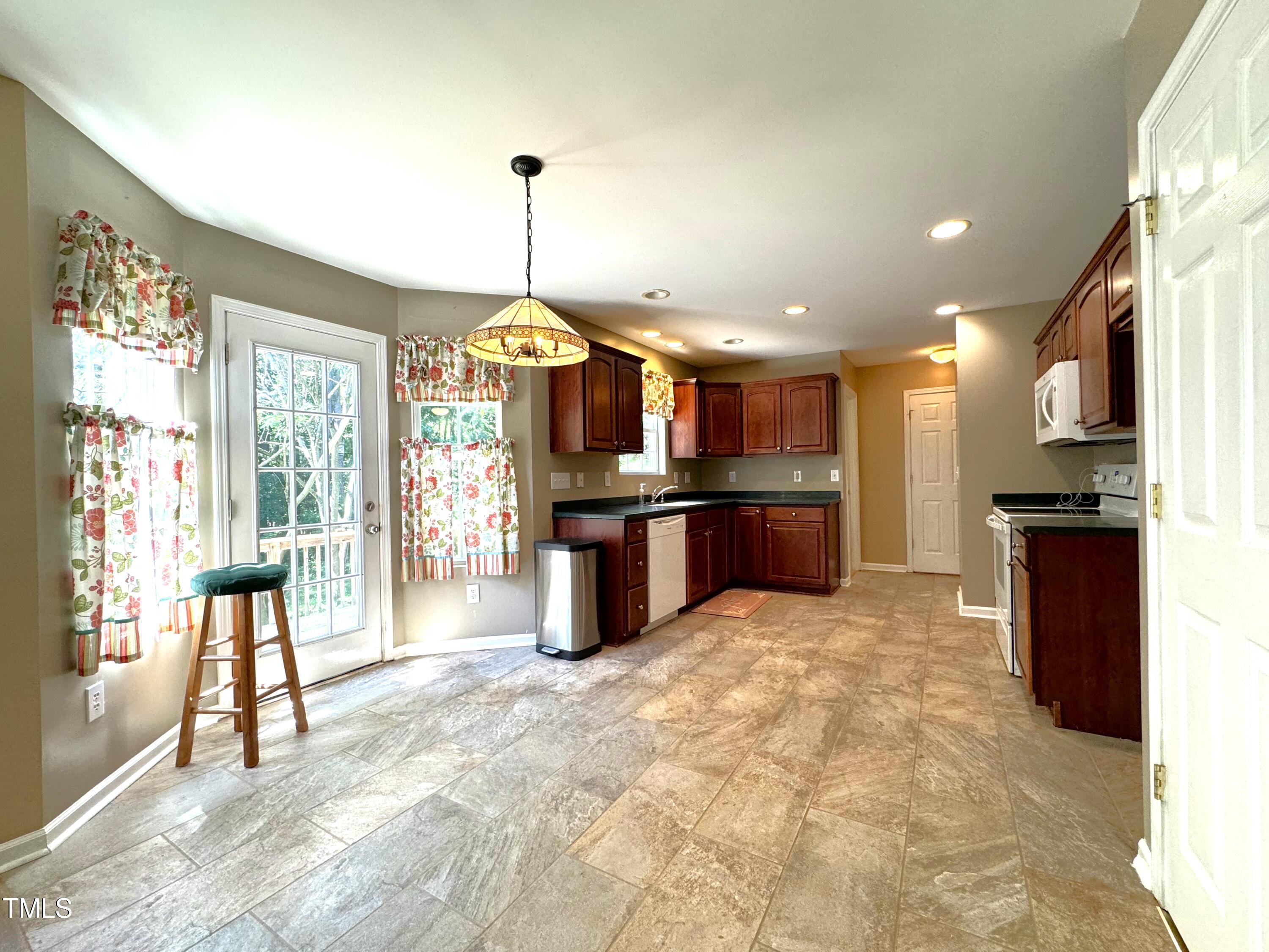 447 Mayview Drive