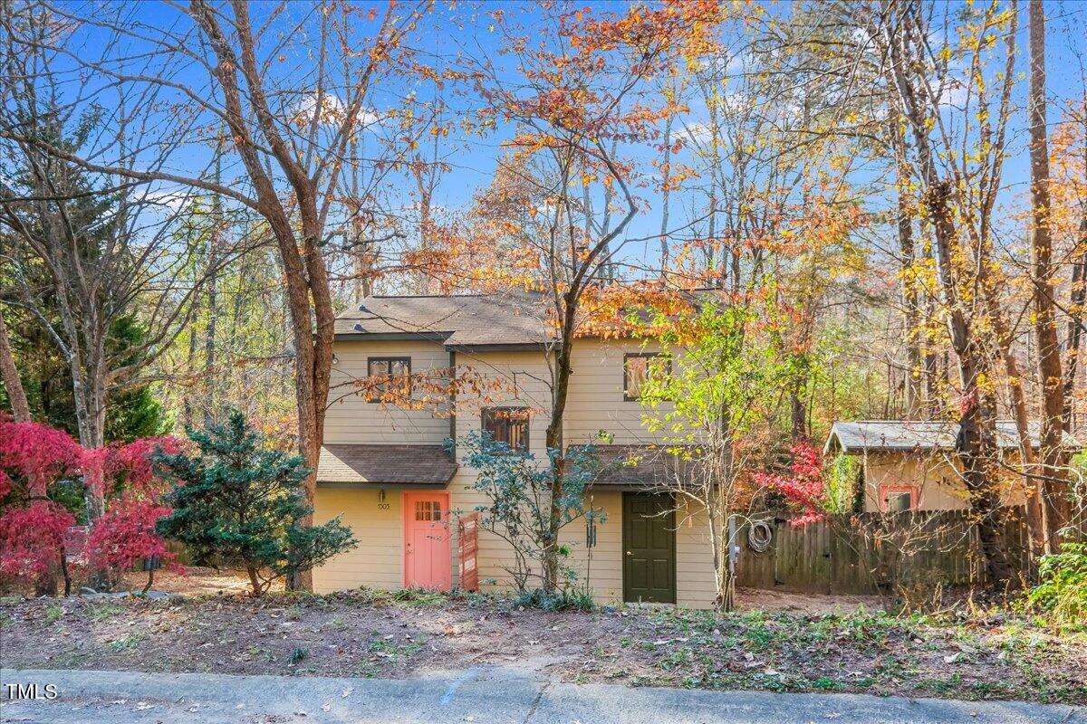 1503 Valley Run