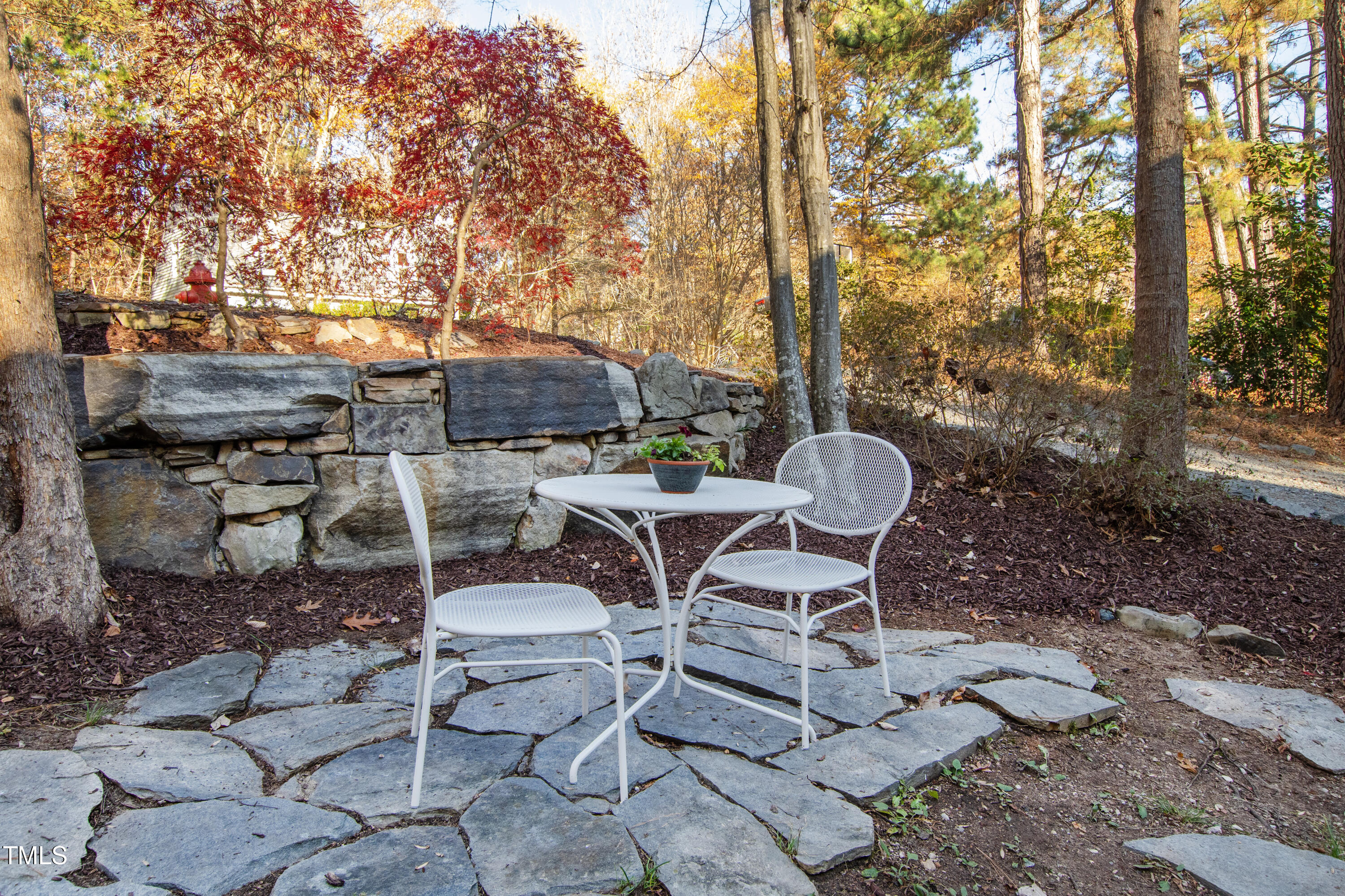 1503 Valley Run