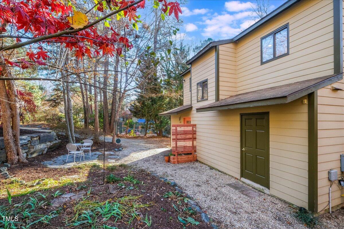 1503 Valley Run