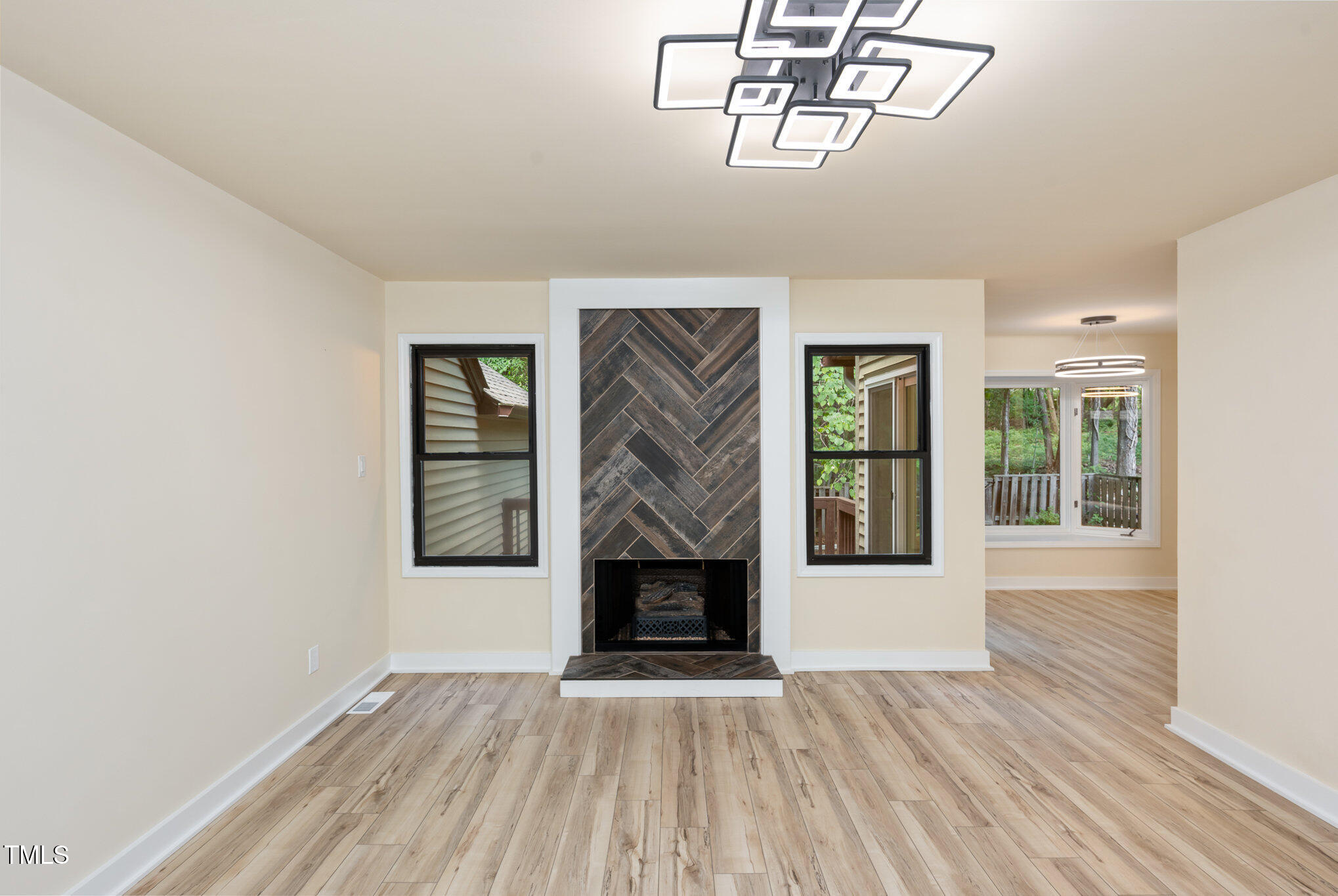 4918 Pine Cone Drive