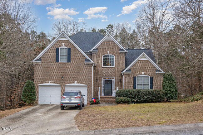 6 Montcrest Drive