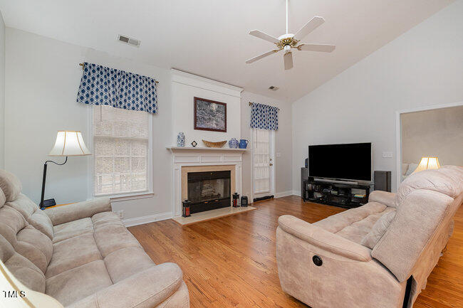 6 Montcrest Drive