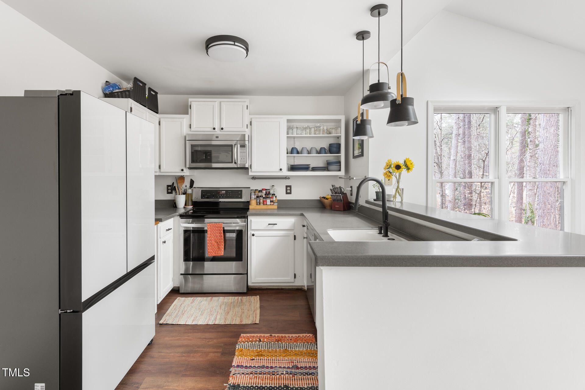 5313 Fortunes Ridge Drive