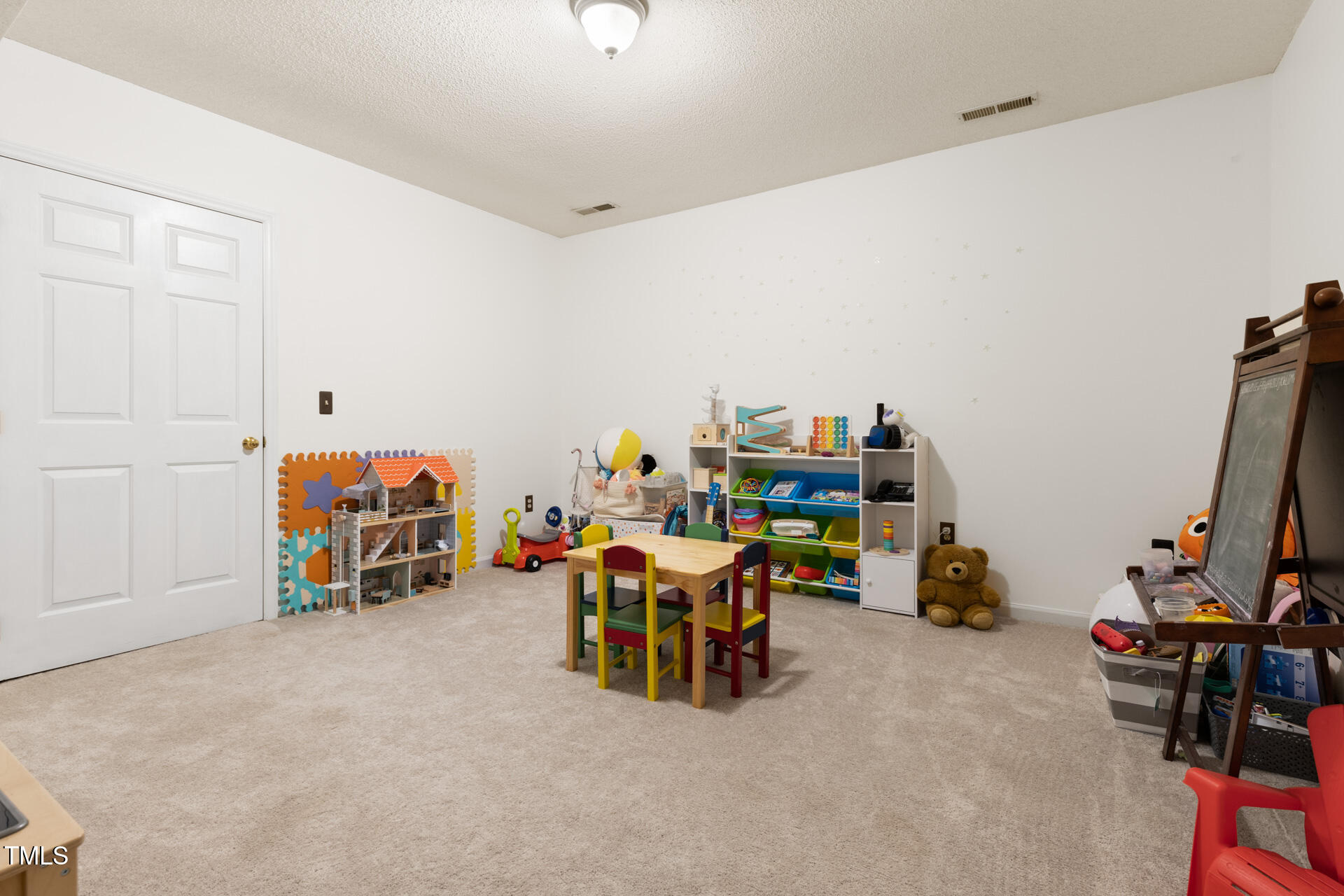 5313 Fortunes Ridge Drive