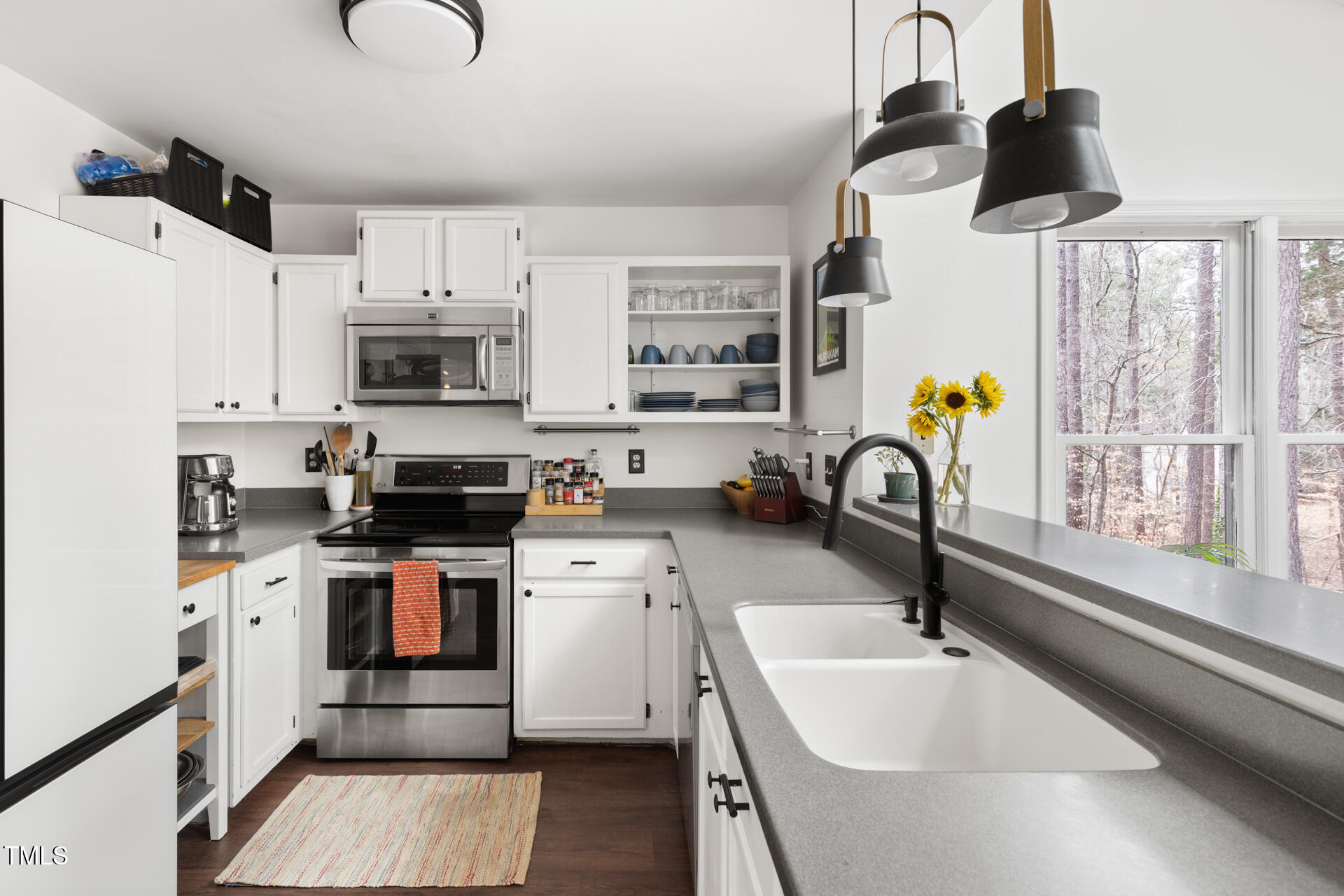 5313 Fortunes Ridge Drive