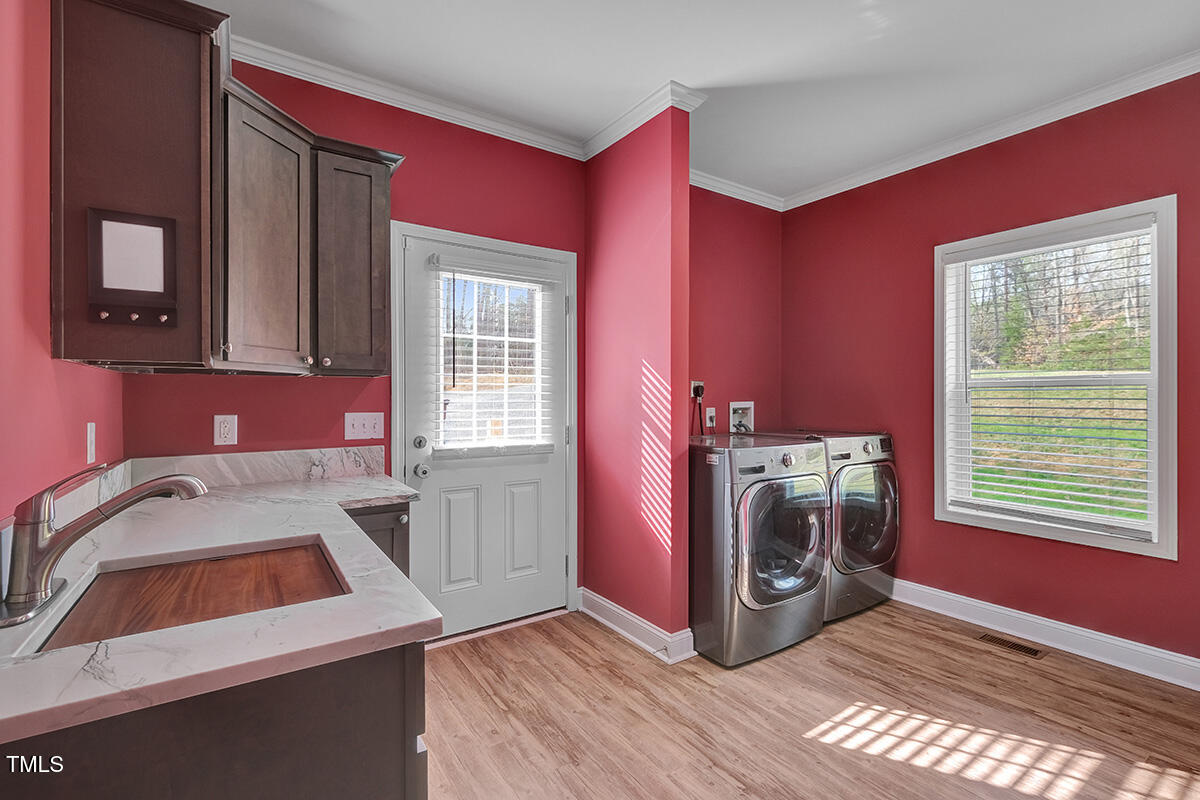 90 Ferncrest Court