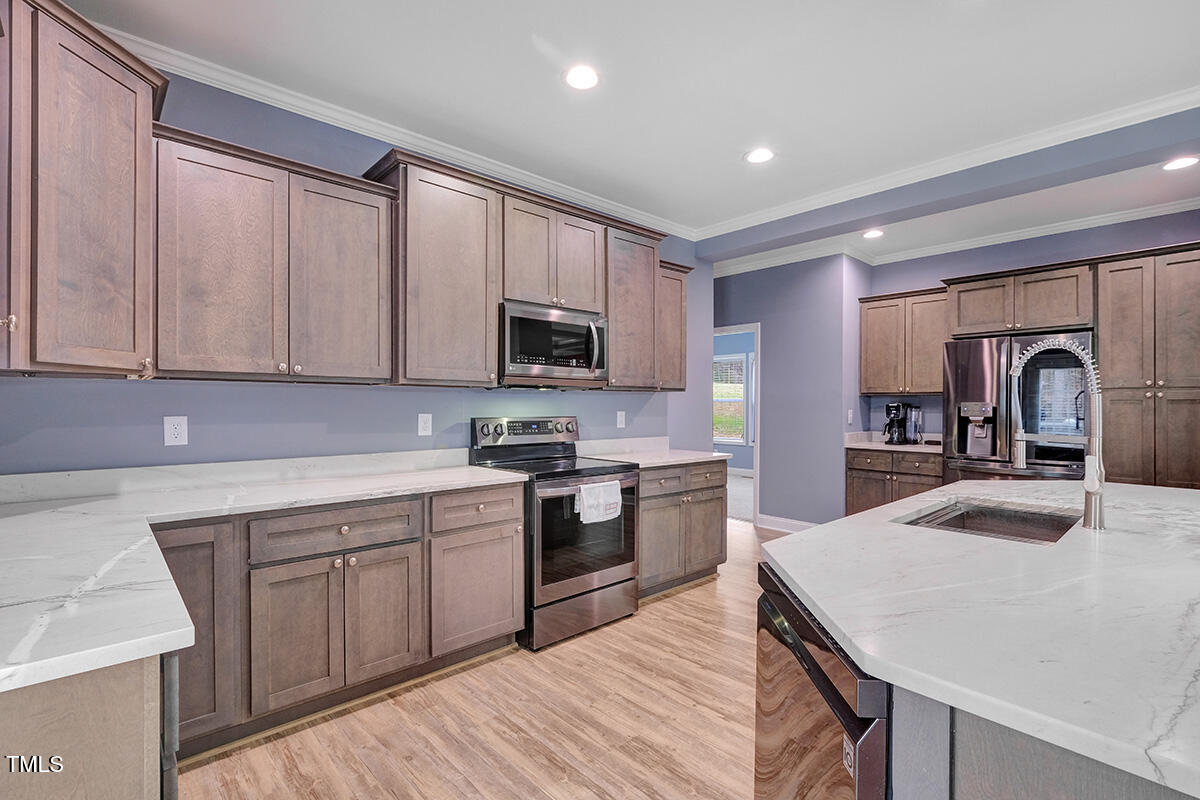 90 Ferncrest Court