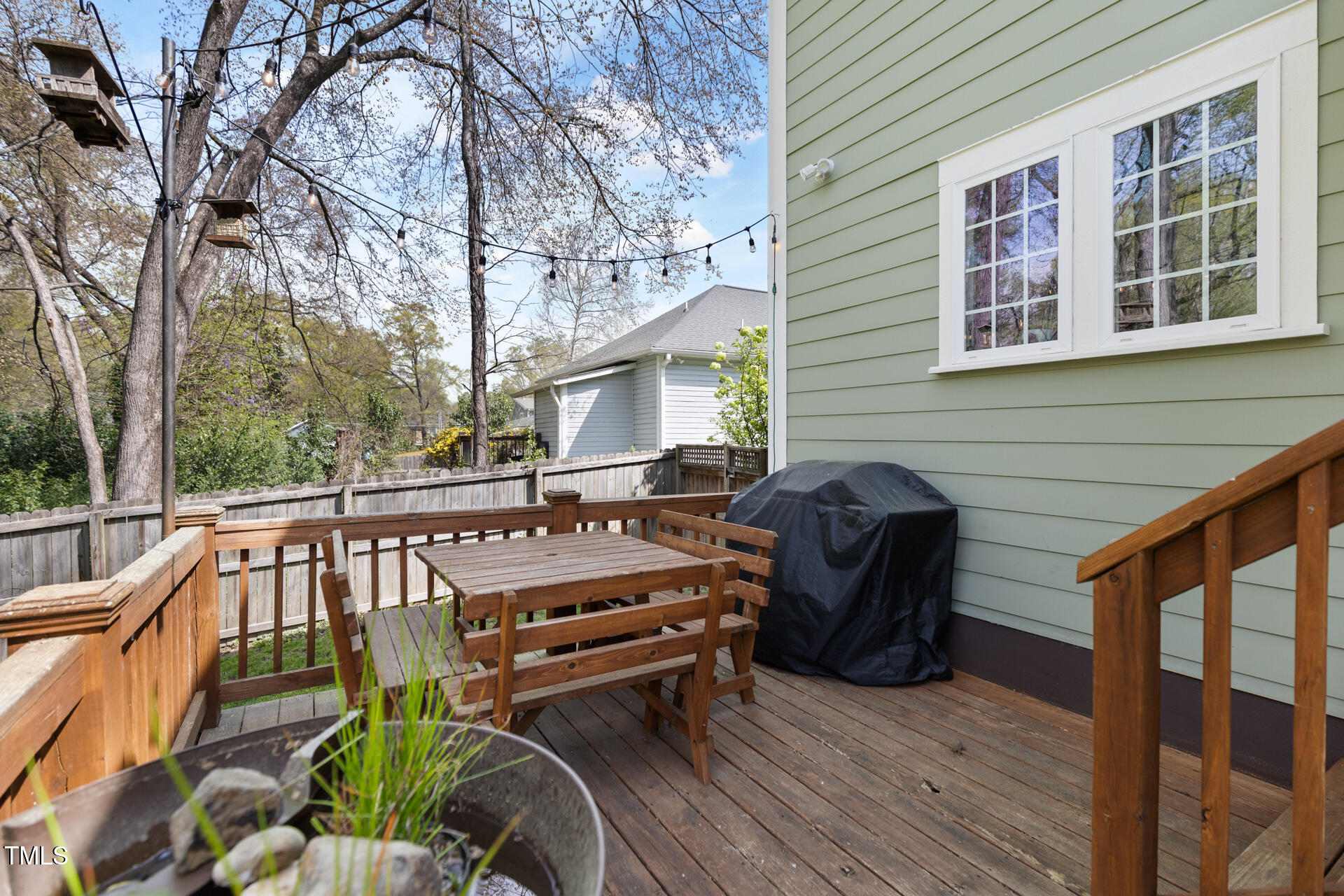 303 N Guthrie Avenue