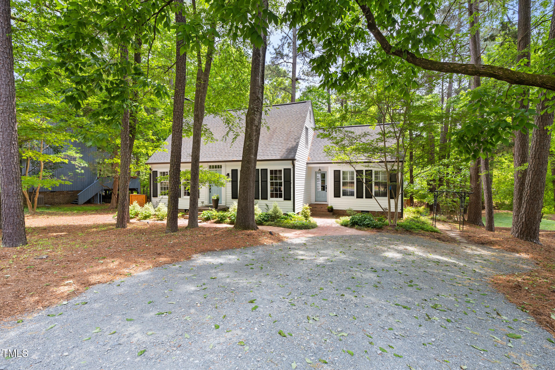 2481 Foxwood Drive